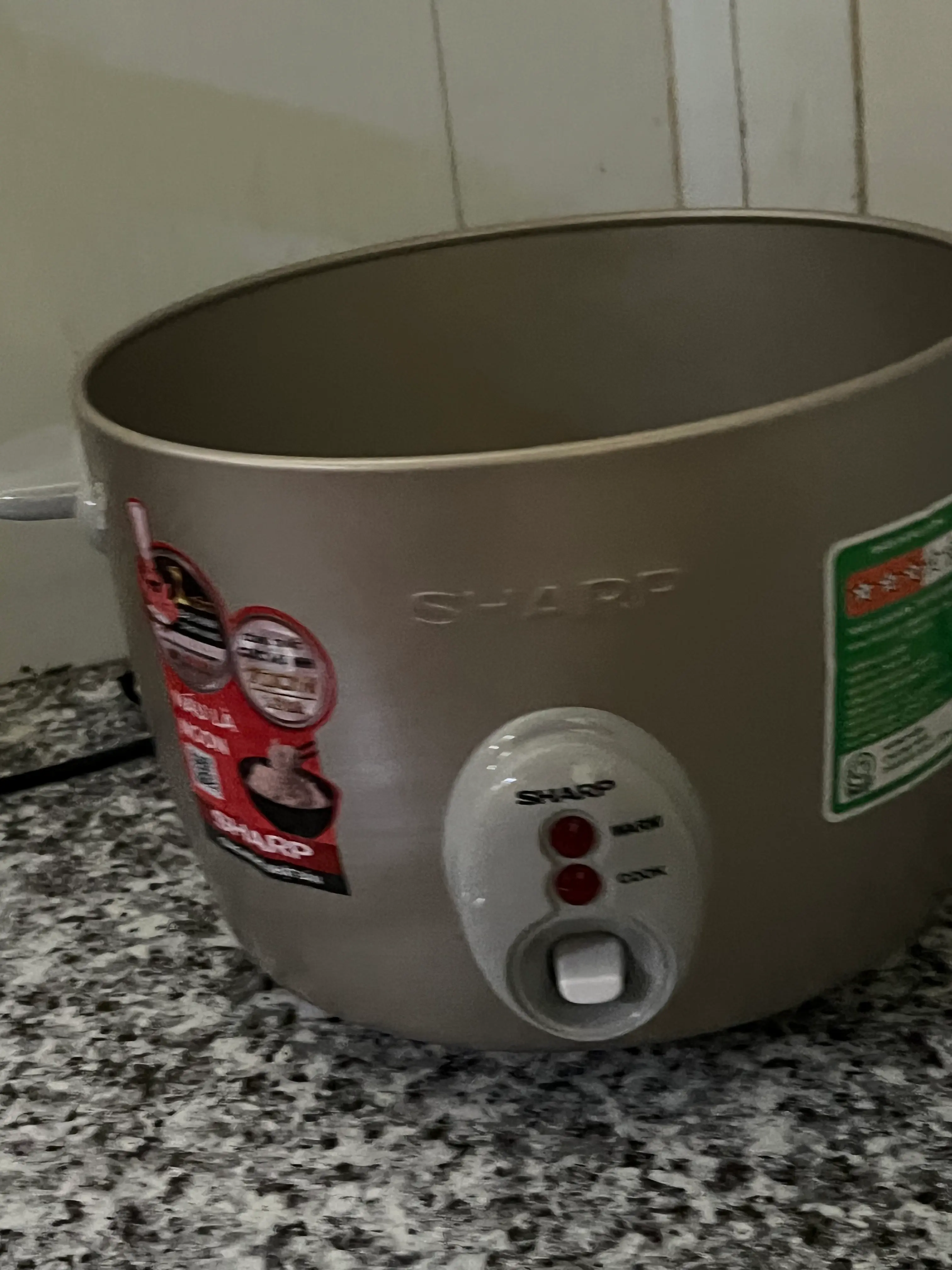 Khách hàng review Nồi cơm nắp rời Sharp 1.8 lít KSH-F188V-GB 1