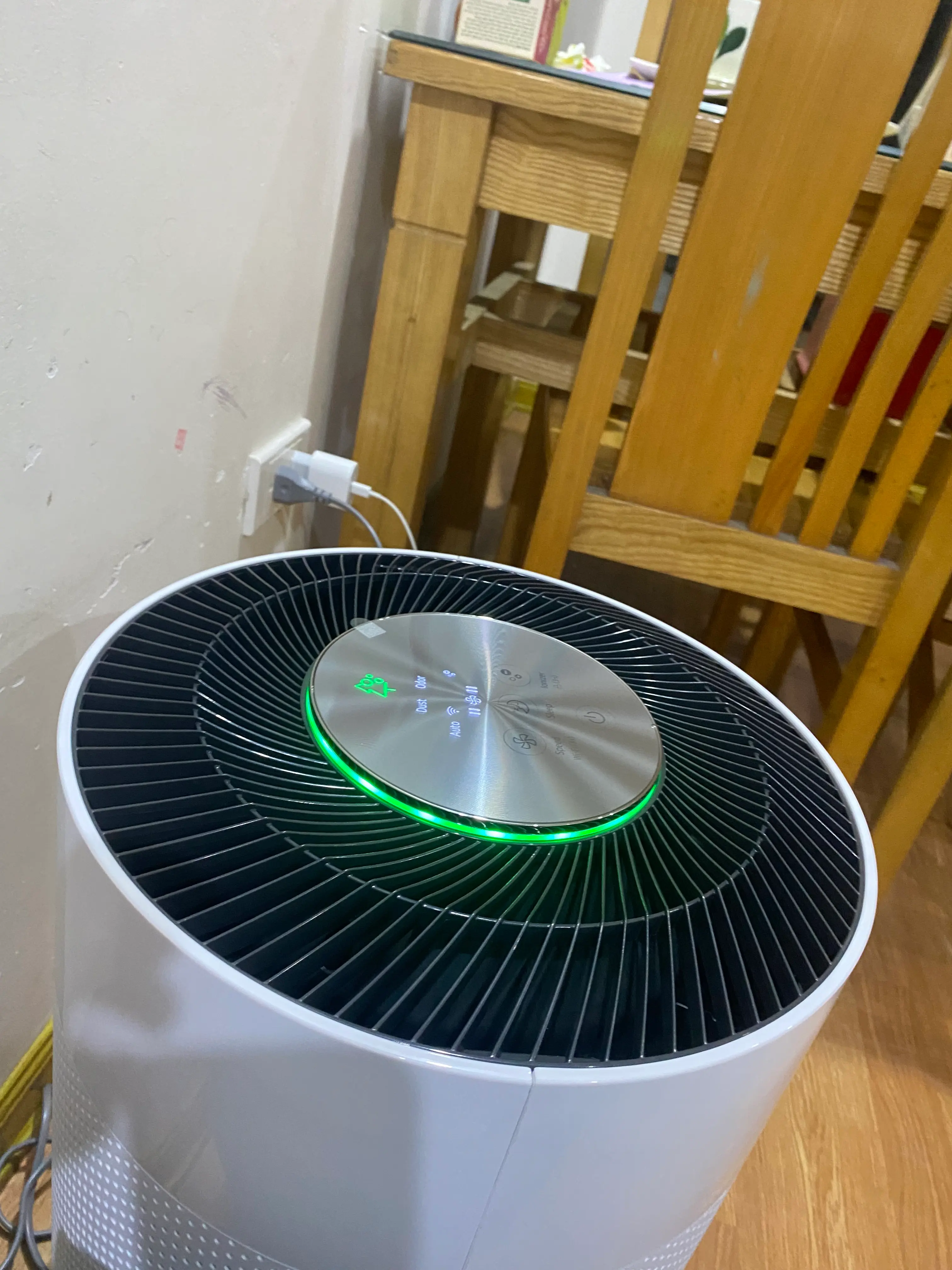 Khách hàng review Máy lọc không khí LG PuriCare 360 Hit AS60GHWG0 41W 1