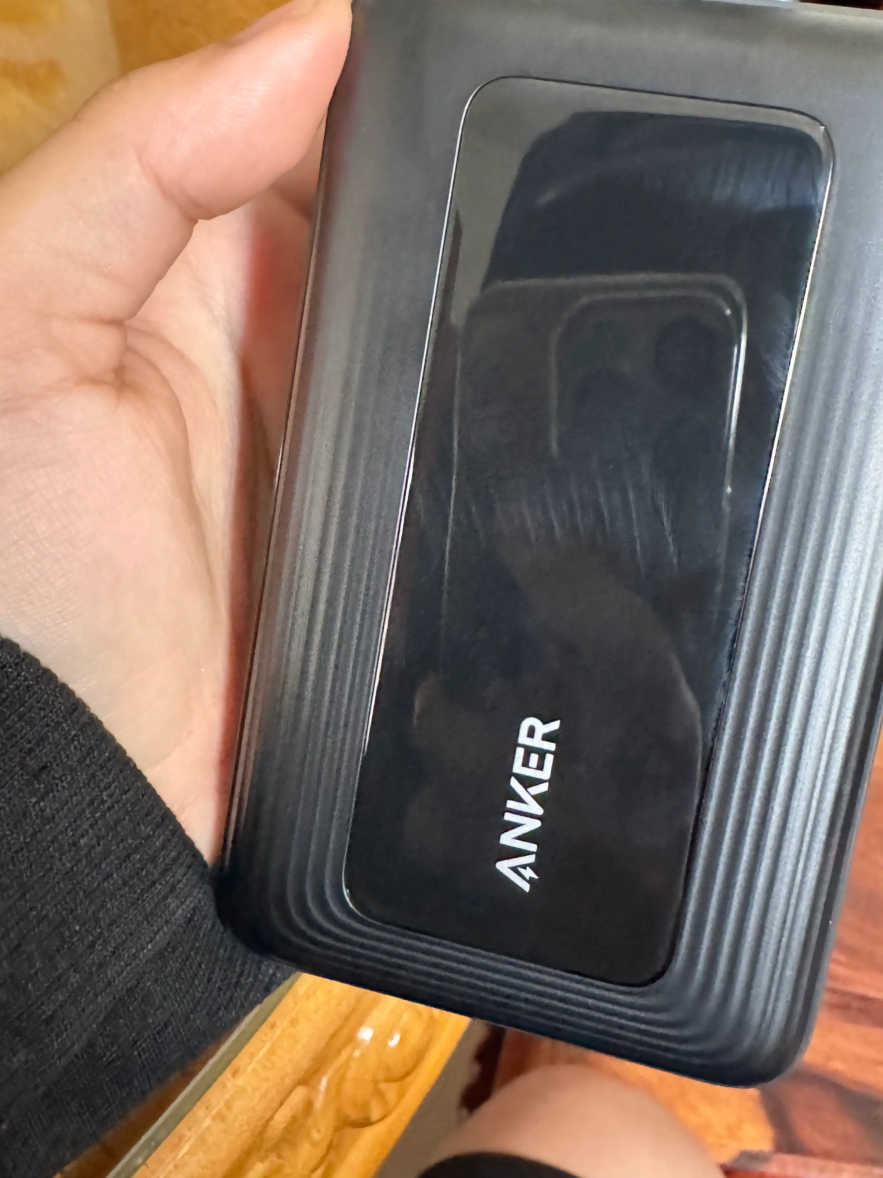 Khách hàng review Pin sạc dự phòng Polymer 20000mAh Type C PD QC 3.0 45W Anker Zolo A1681 kèm 2 Cáp Type C 2
