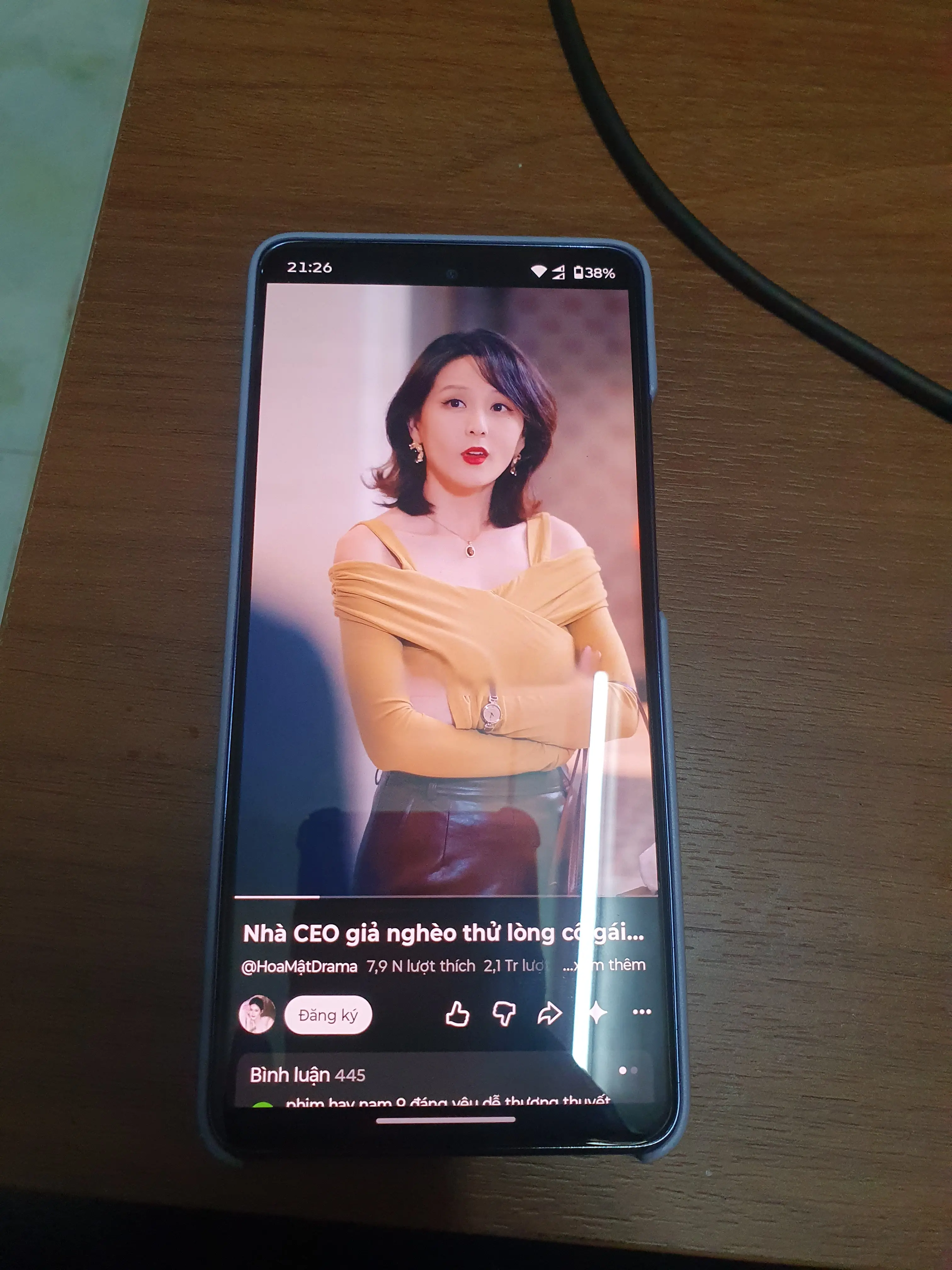 Khách hàng review Điện thoại Motorola G86 POWER 5G 8GB/128GB 1