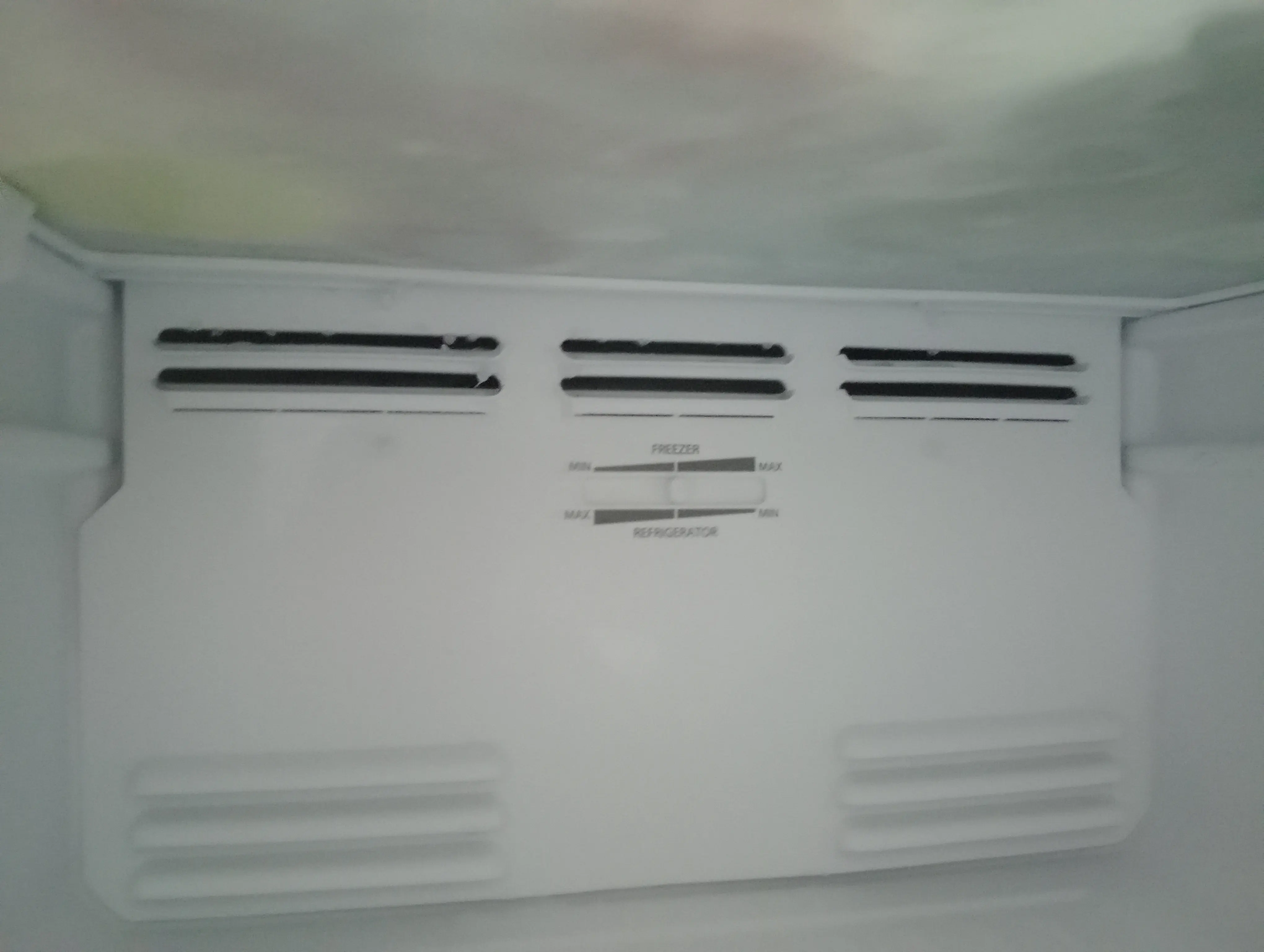 Khách hàng review Tủ lạnh Toshiba Inverter 180 lít GR-B22VU UKG 2