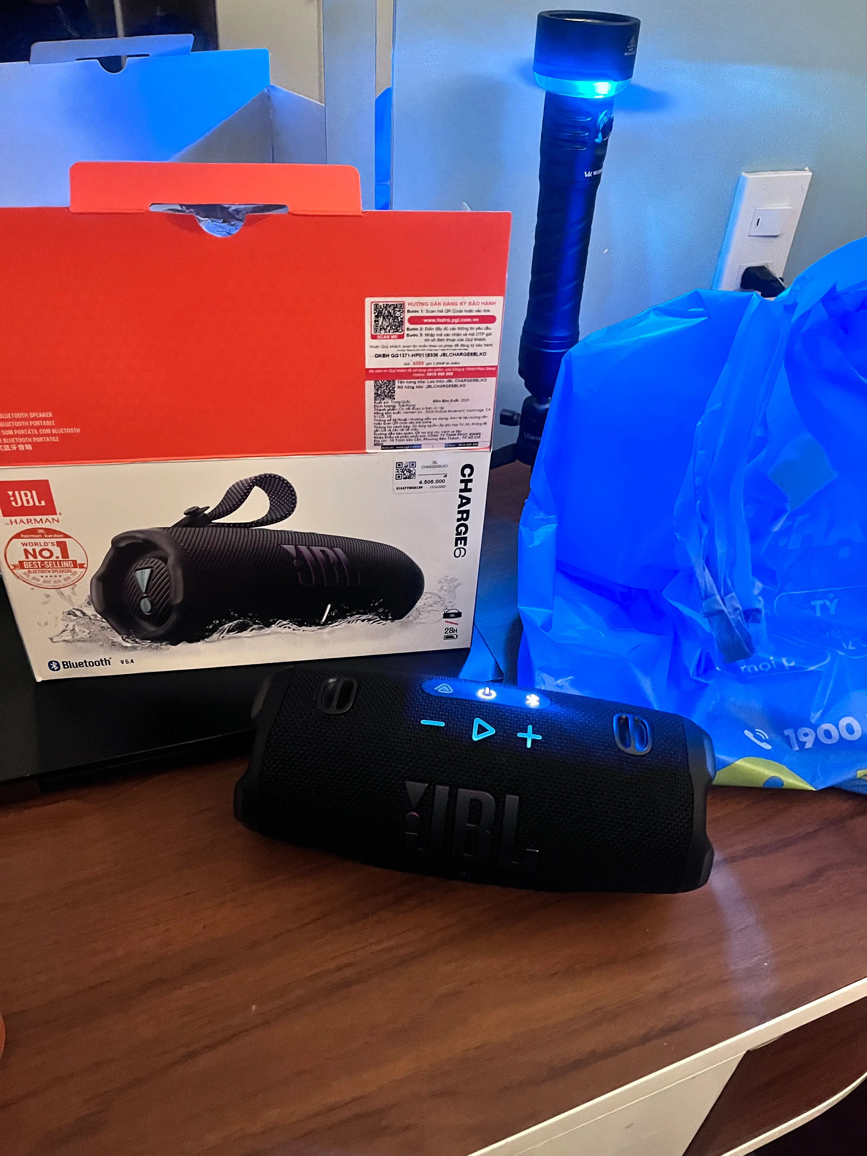 Khách hàng review Loa Bluetooth JBL Charge 6 2