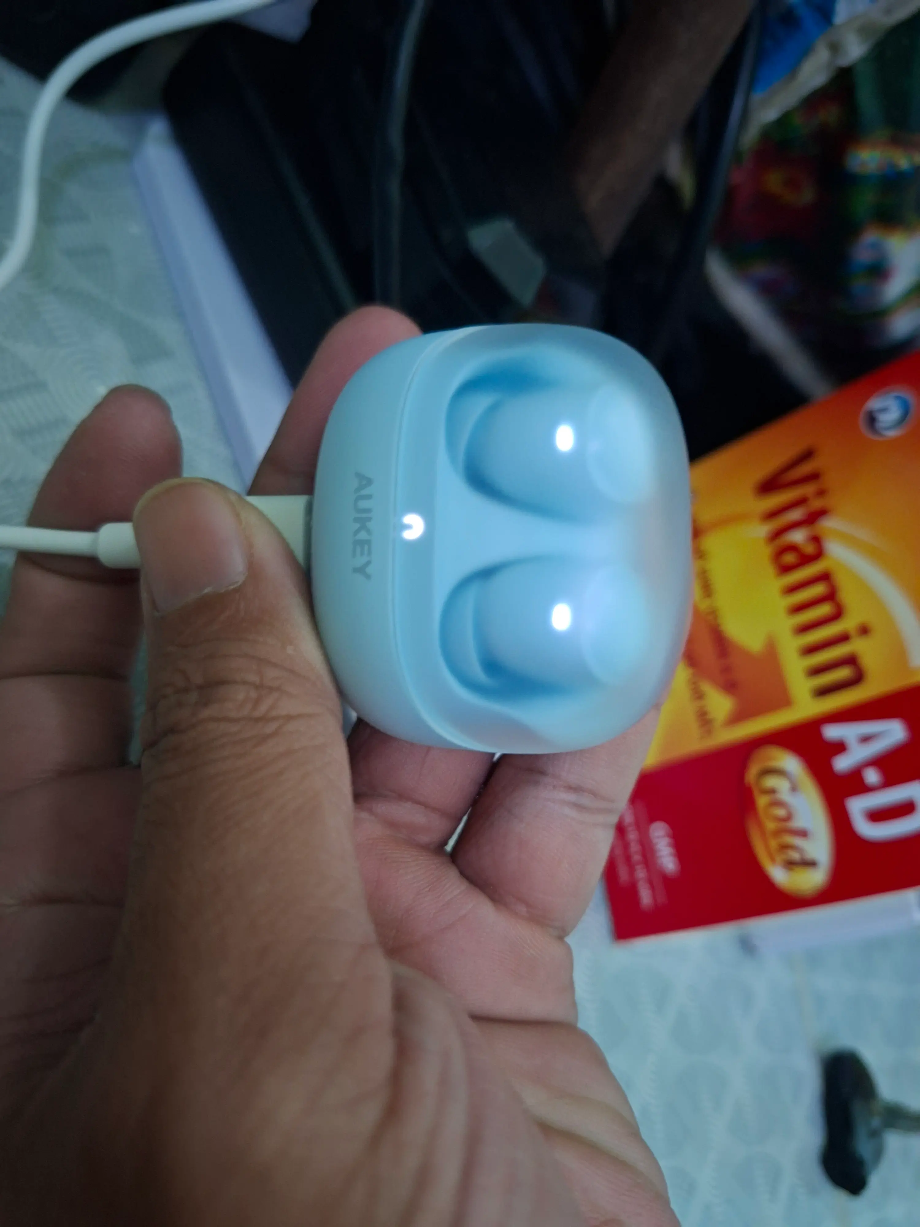 Khách hàng review Tai nghe Bluetooth True Wireless Aukey EP-M3A - Trắng 2