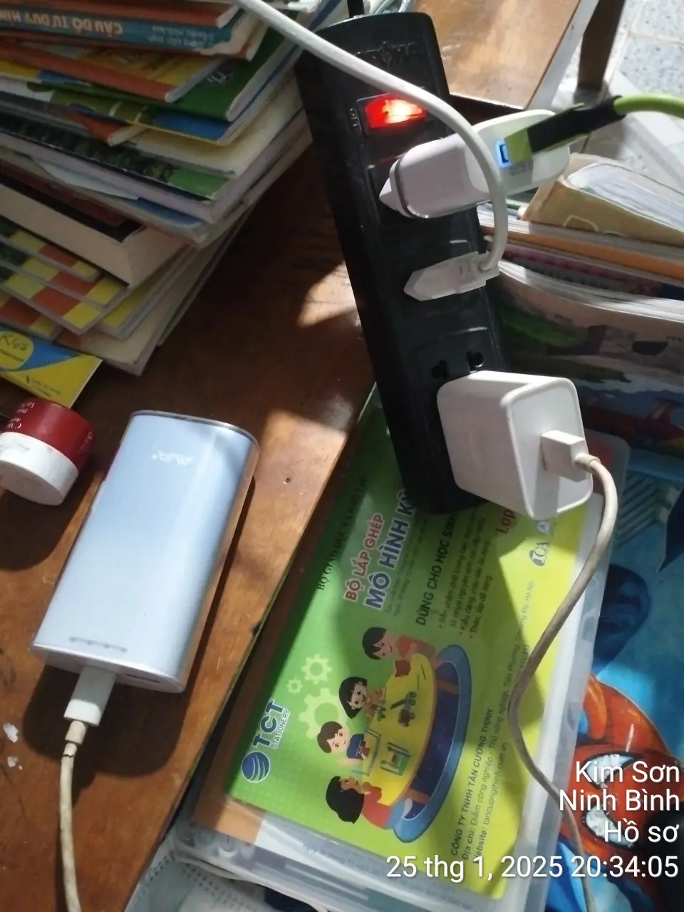 Khách hàng review Pin sạc dự phòng 10000mAh Type C 15W AVA+ DS608A 3