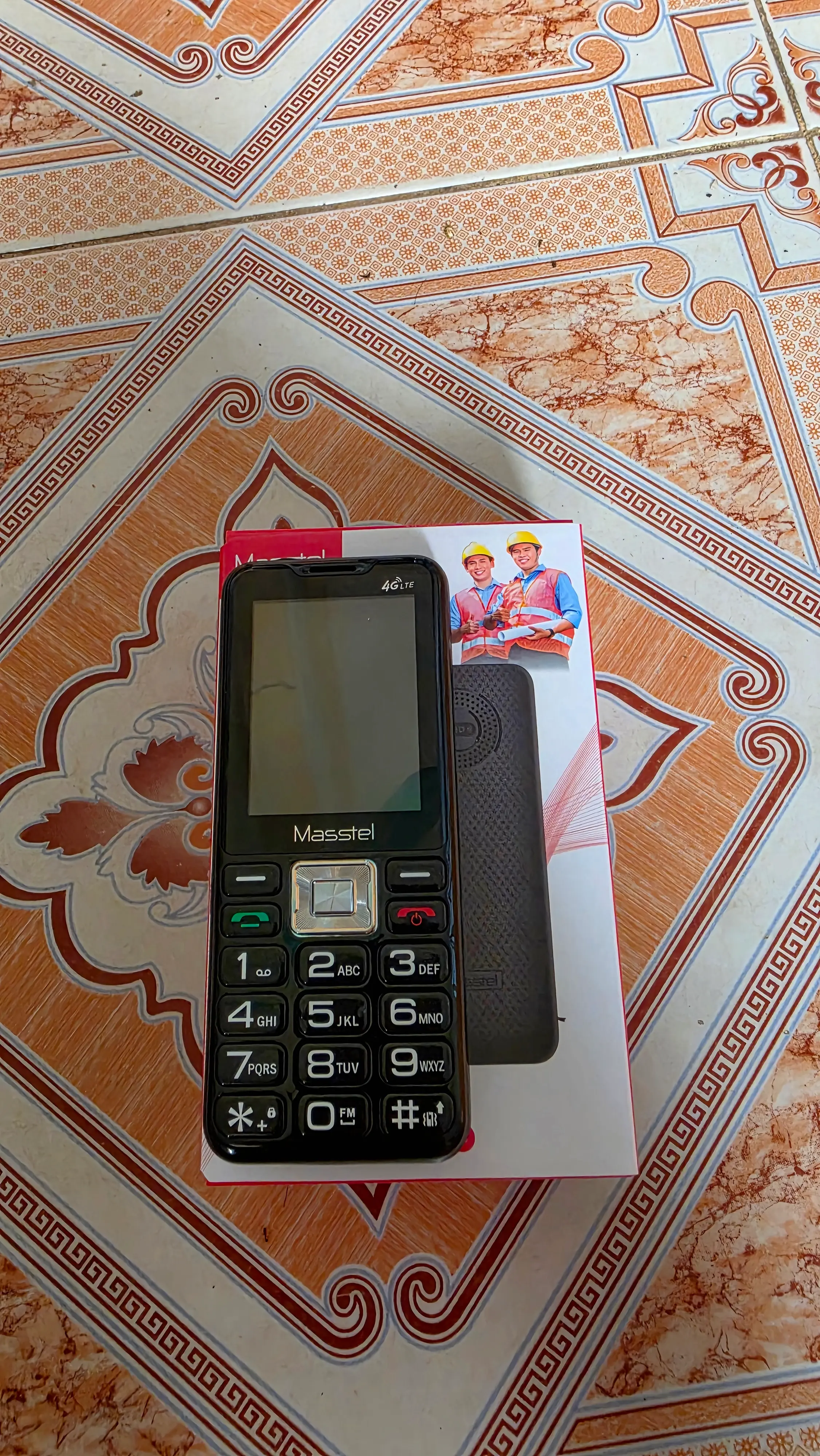 Khách hàng review Điện thoại Masstel IZI T6 T127 1