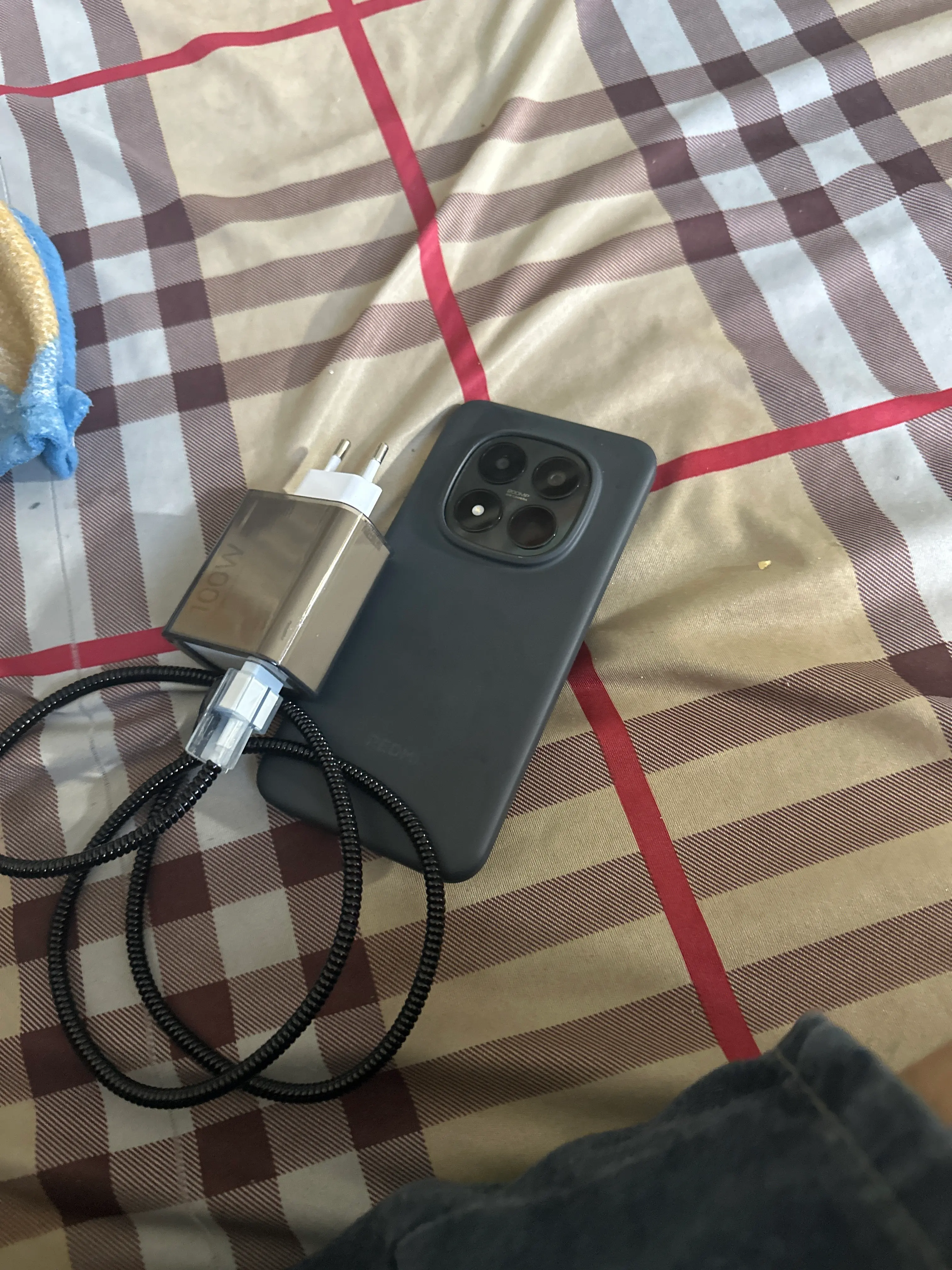Khách hàng review Điện thoại Xiaomi Redmi Note 15 Pro+ 5G 12GB/256GB 1
