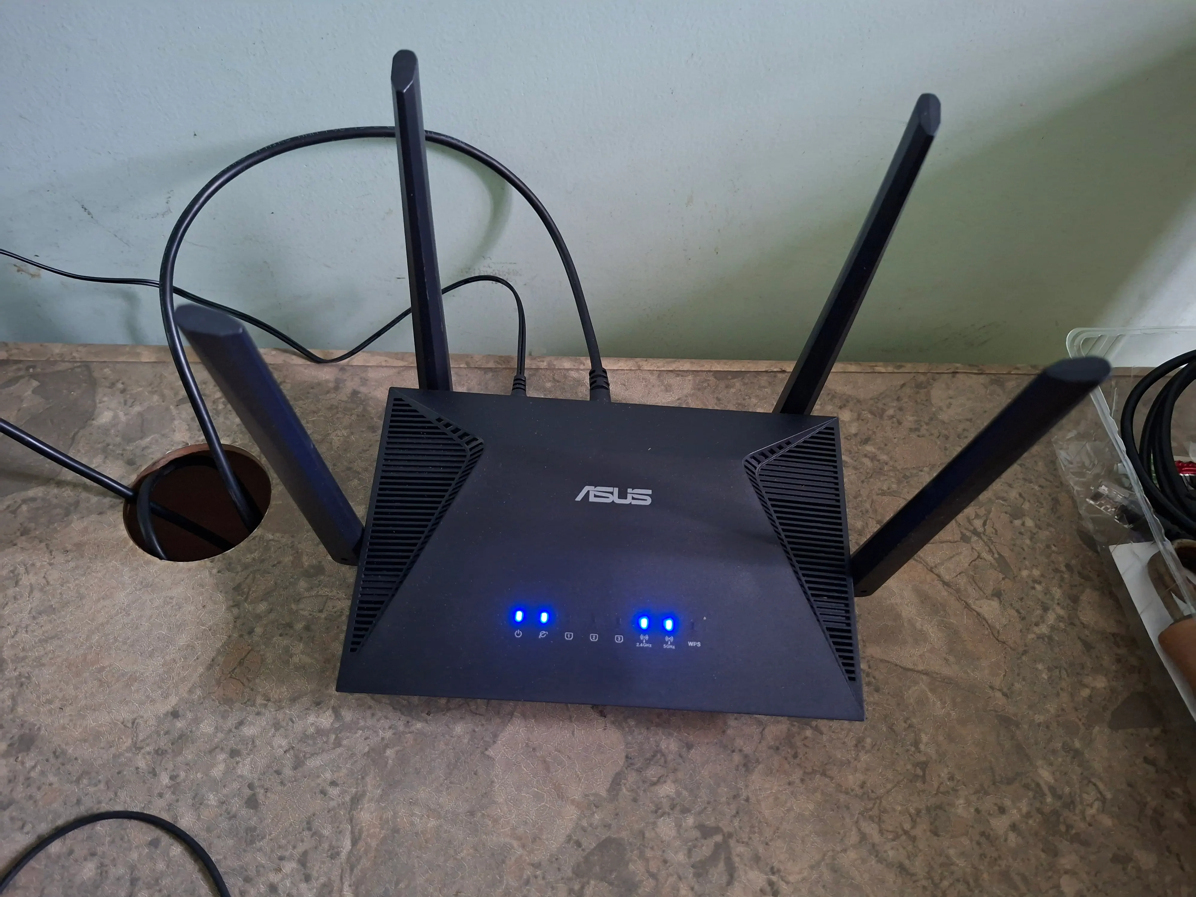Khách hàng review Router Wifi Chuẩn Wifi 6 Asus RT-AX52 1