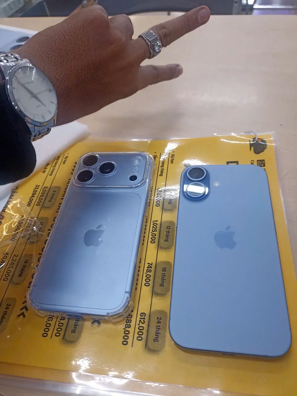 Khách hàng review iPhone 18 Pro 256GB 1