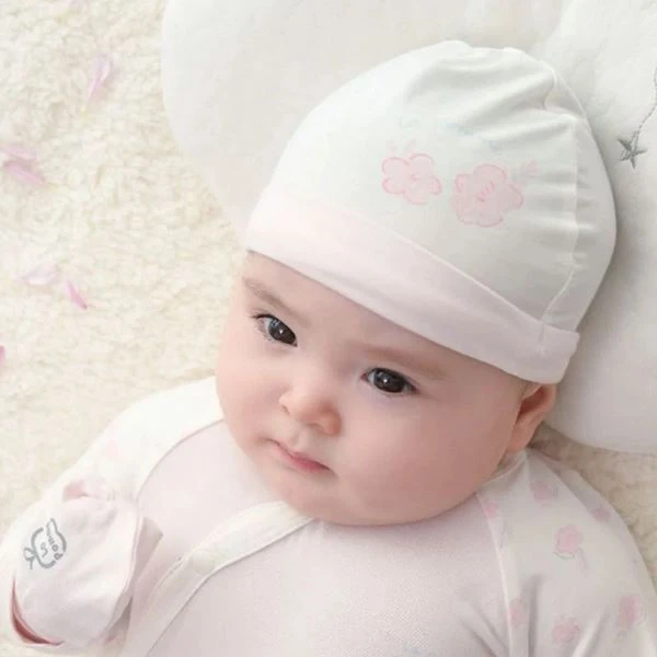 Nón sơ sinh sợi tre La Pomme màu trắng - hồng họa tiết dễ thương