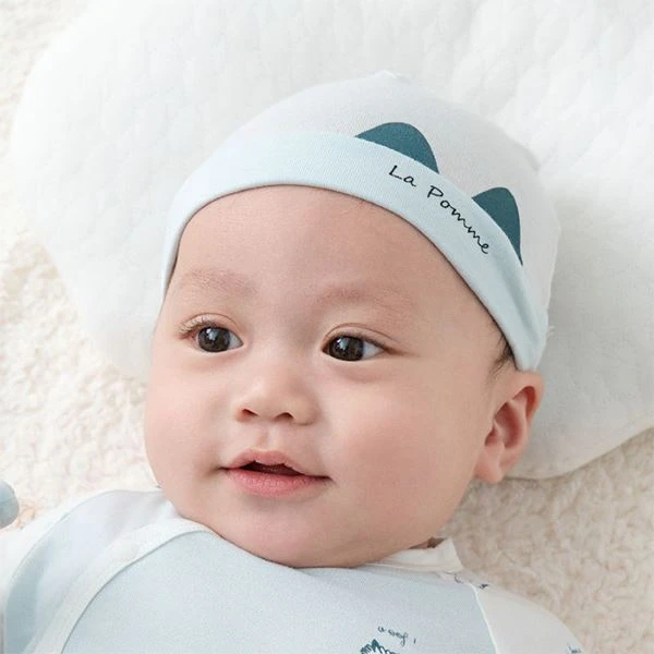 Nón sơ sinh sợi tre La Pomme màu trắng - xanh dương họa tiết dễ thương