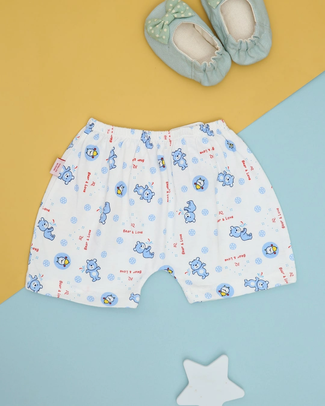 Quần ngắn in hình gấu xanh IQ Baby màu trắng 2