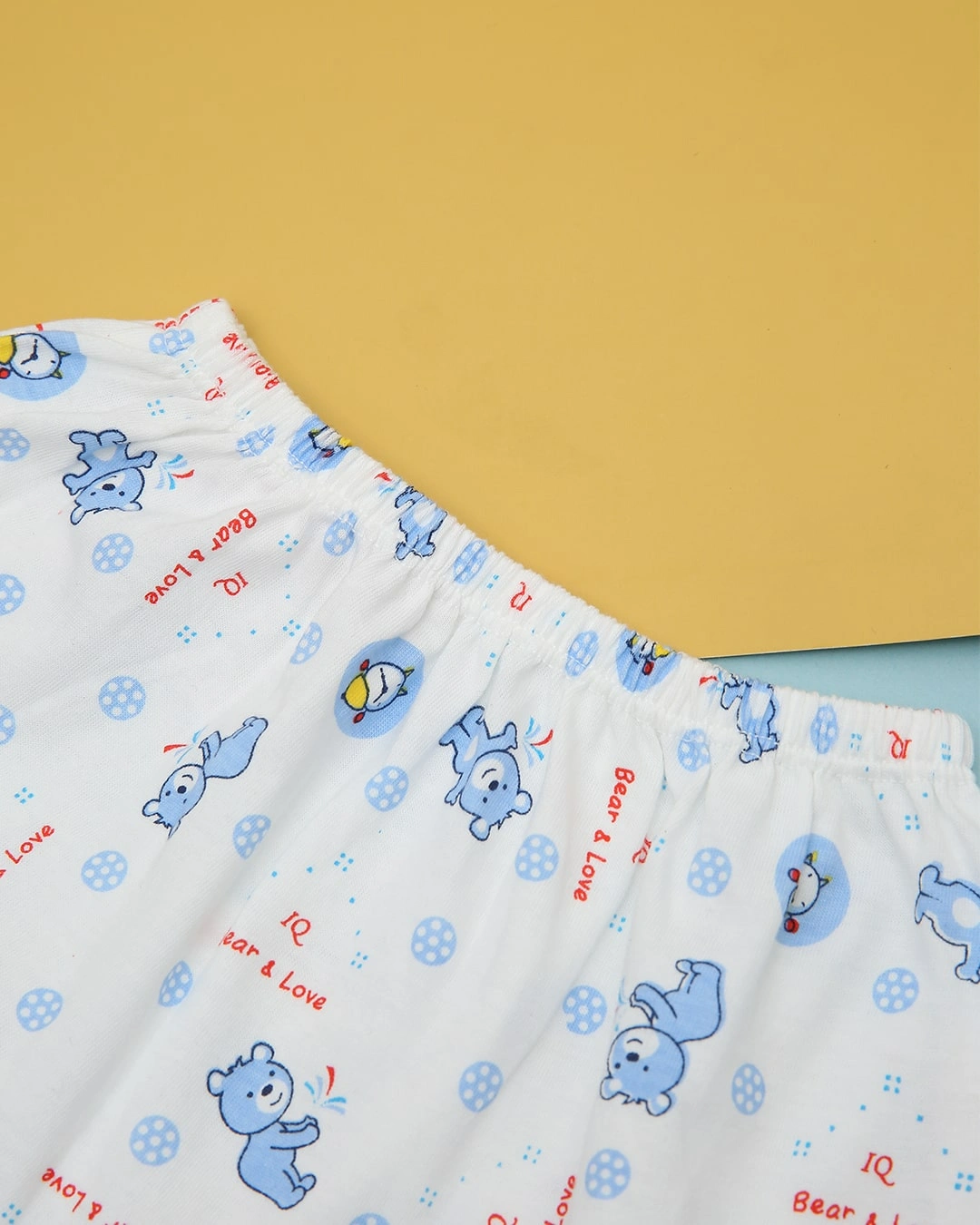 Quần ngắn in hình gấu xanh IQ Baby màu trắng 3