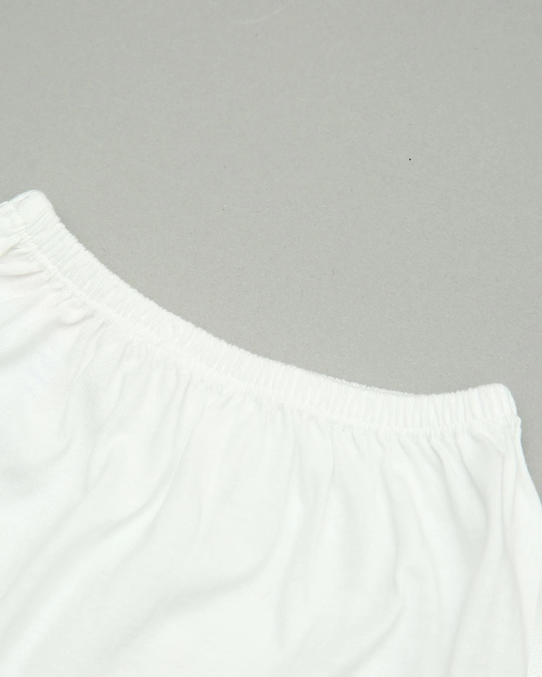 Quần ngắn IQ Baby màu trắng 3