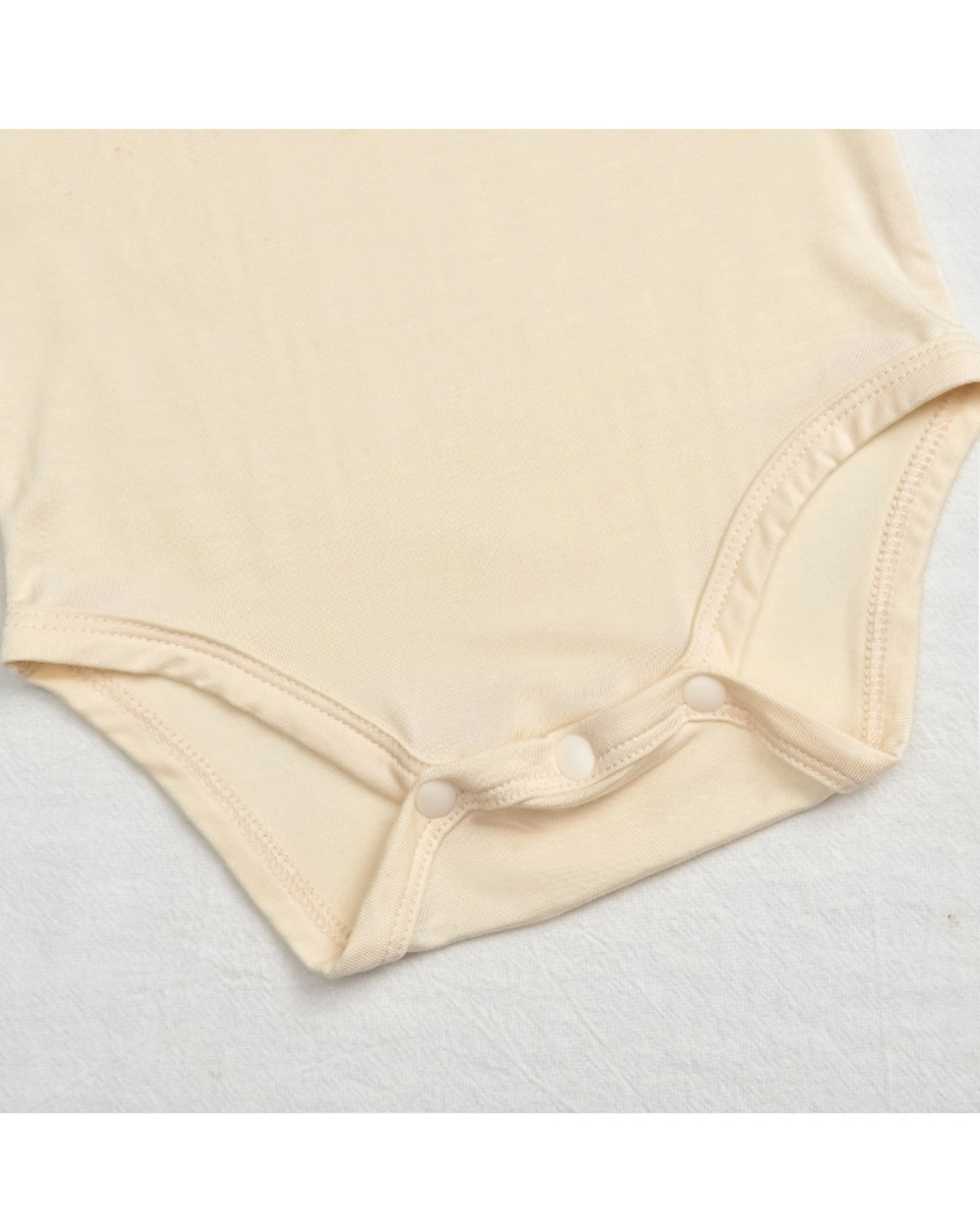 Bodysuit tay dài Haki BB044 màu kem 4