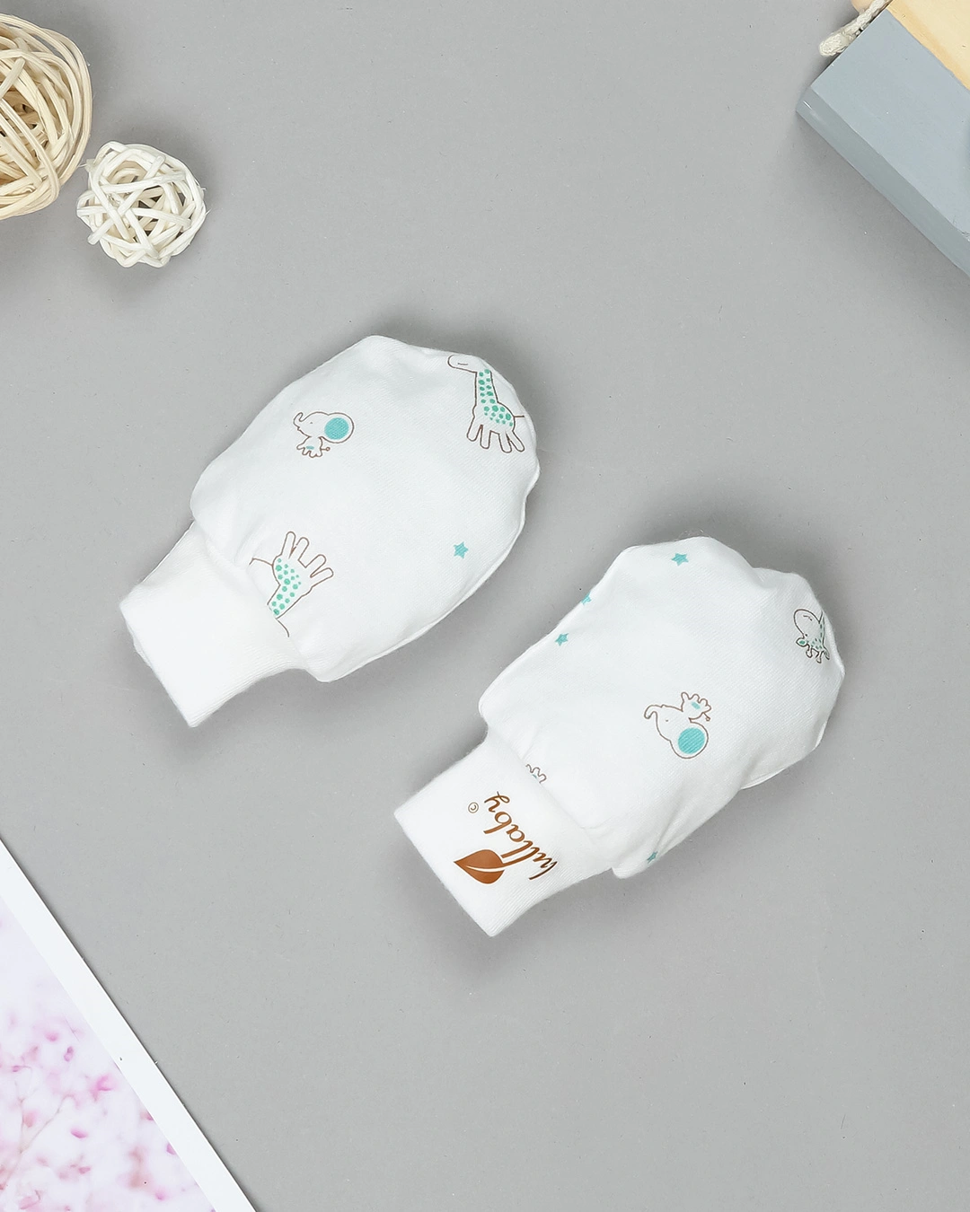 Set bộ tay ngắn bé trai Lullaby NH203V màu trắng - xanh 14