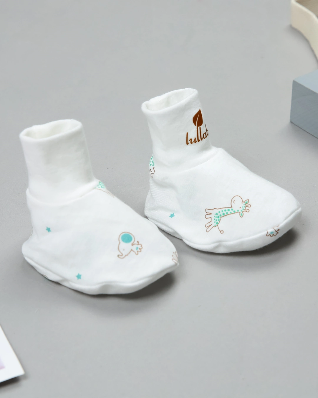 Set bộ tay ngắn bé trai Lullaby NH203V màu trắng - xanh 16