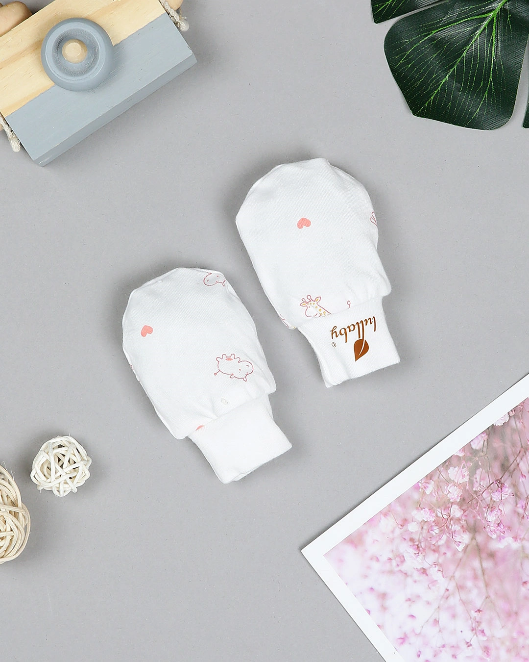 Set bộ tay ngắn bé trai Lullaby NH203V màu trắng - xanh 33