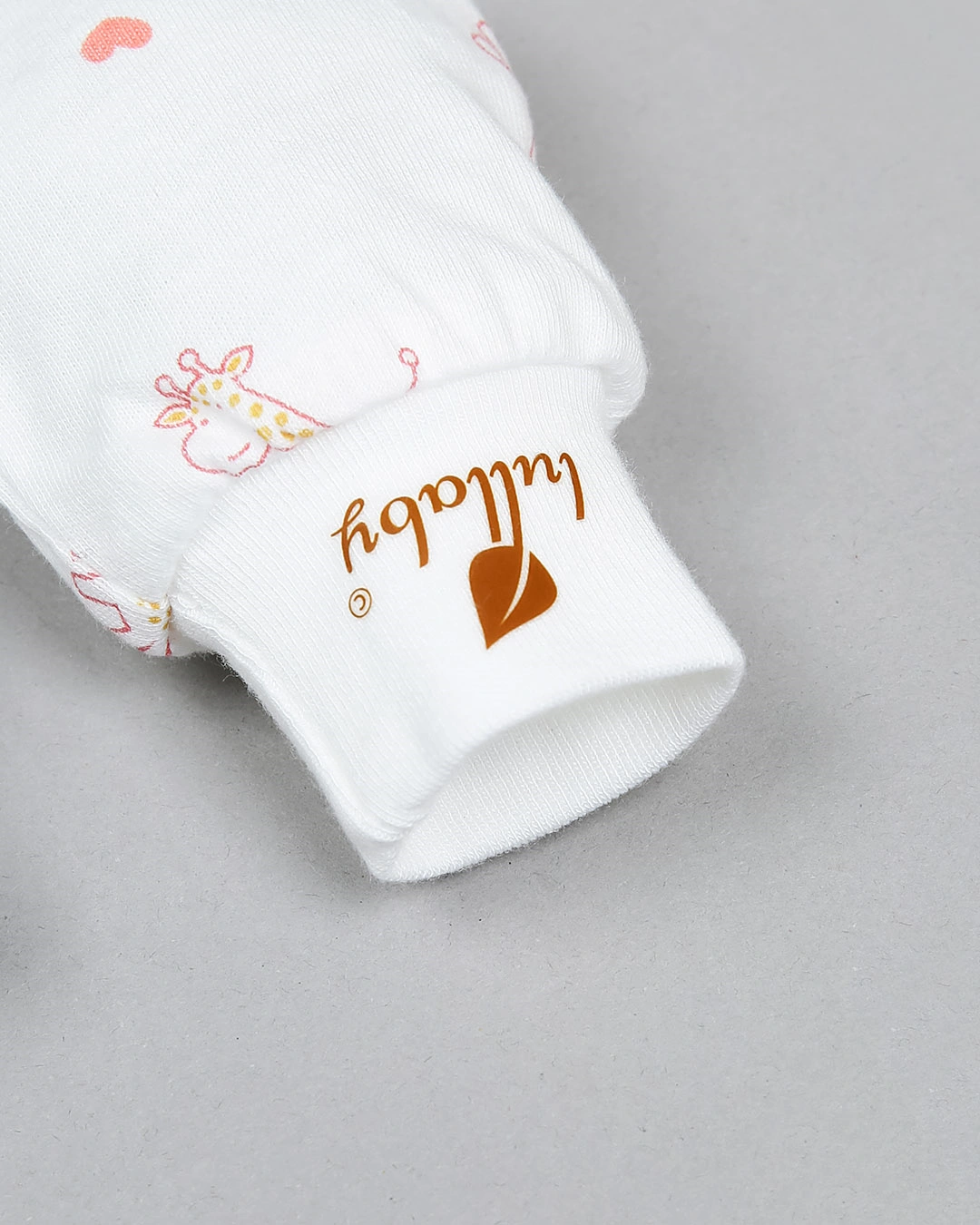 Set bộ tay ngắn bé trai Lullaby NH203V màu trắng - xanh 35
