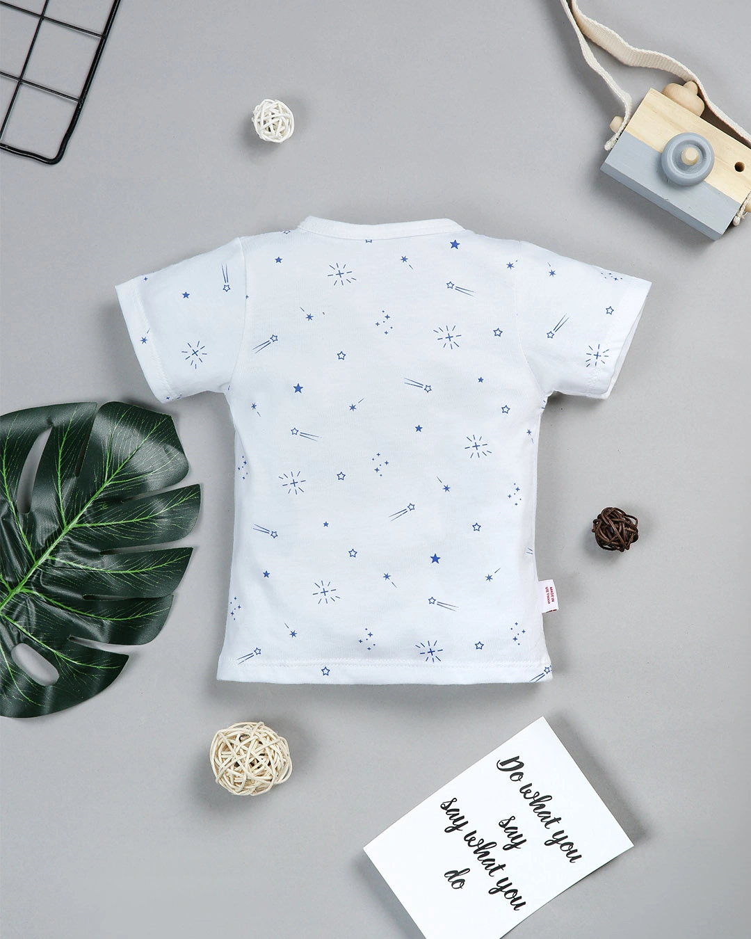 Bộ tay ngắn in sao băng xanh IQ Baby màu trắng 3