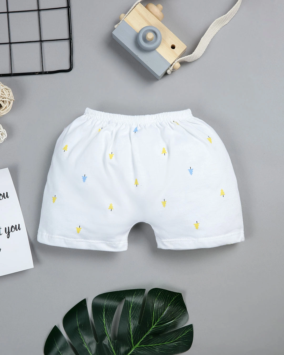 Bộ tay ngắn in cây thông IQ Baby màu trắng 6