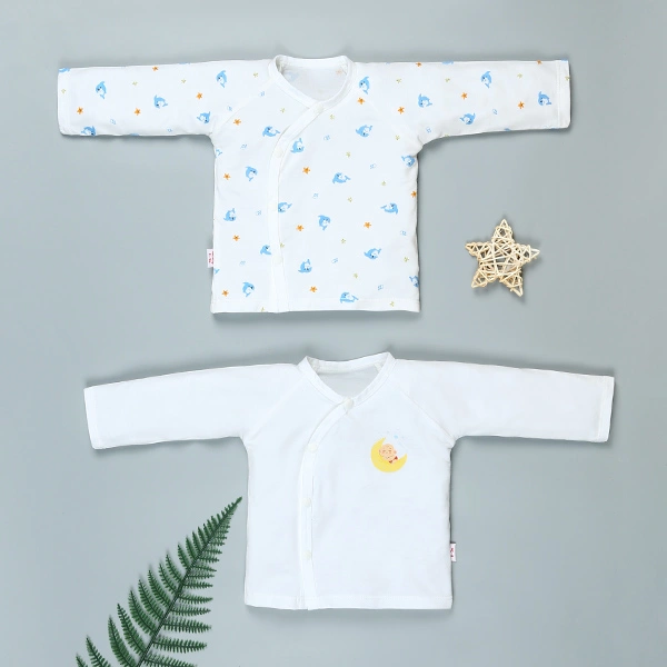 Combo 2 áo tay dài in cá heo xanh và em bé IQ Baby màu trắng 1