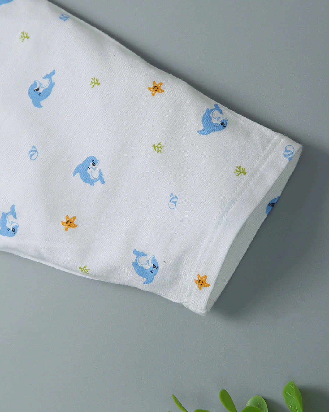 Set bộ tay dài in cá heo xanh IQ Baby 0 - 3 tháng màu trắng 10