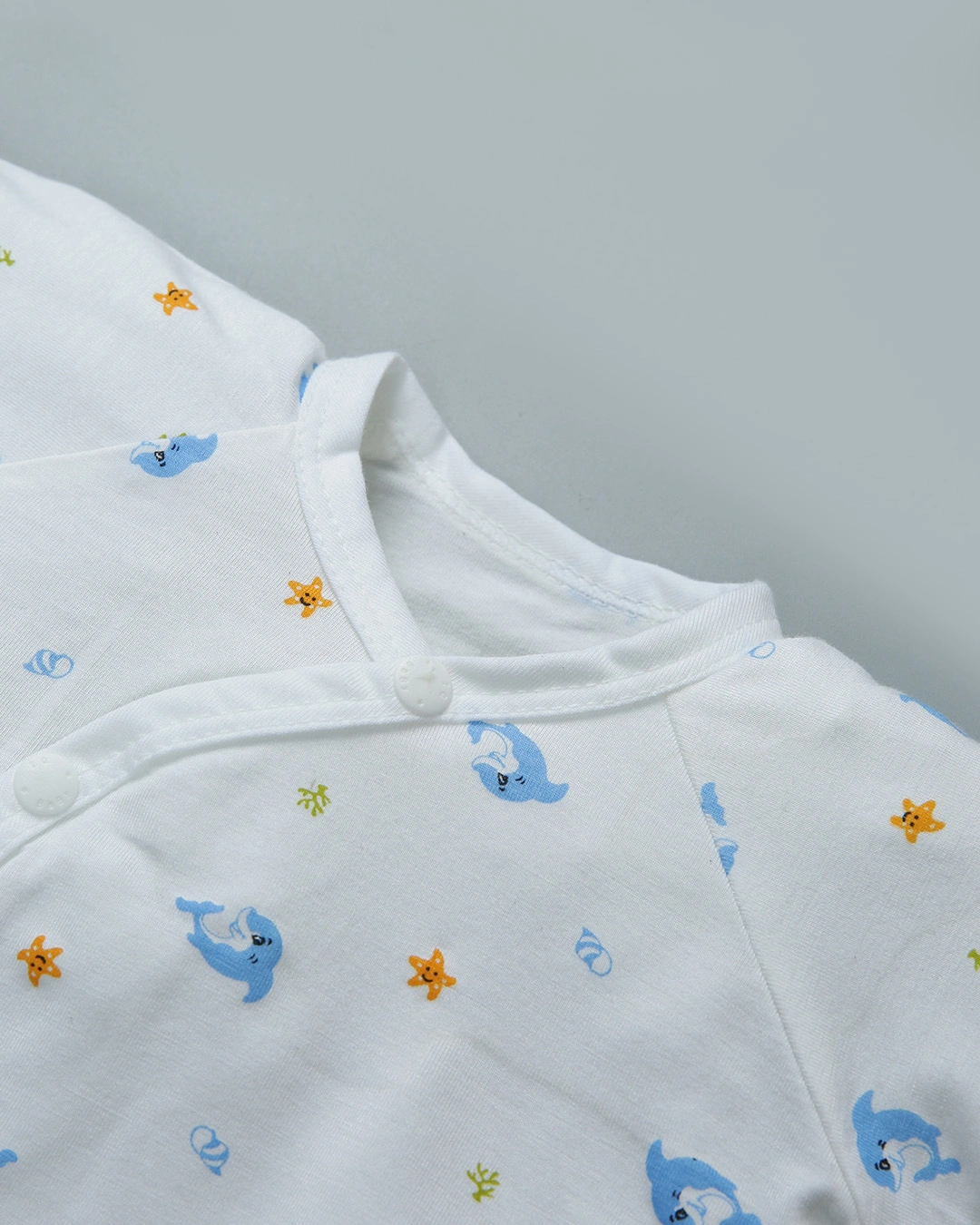 Set bộ tay dài in cá heo xanh IQ Baby 0 - 3 tháng màu trắng 4