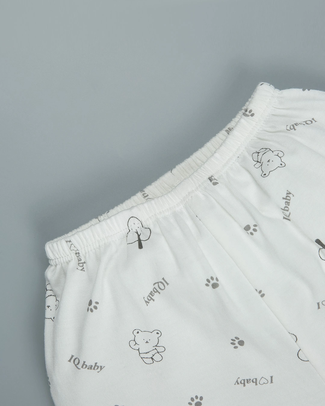 Combo 2 quần ngắn in cá heo xanh IQ Baby màu trắng 16