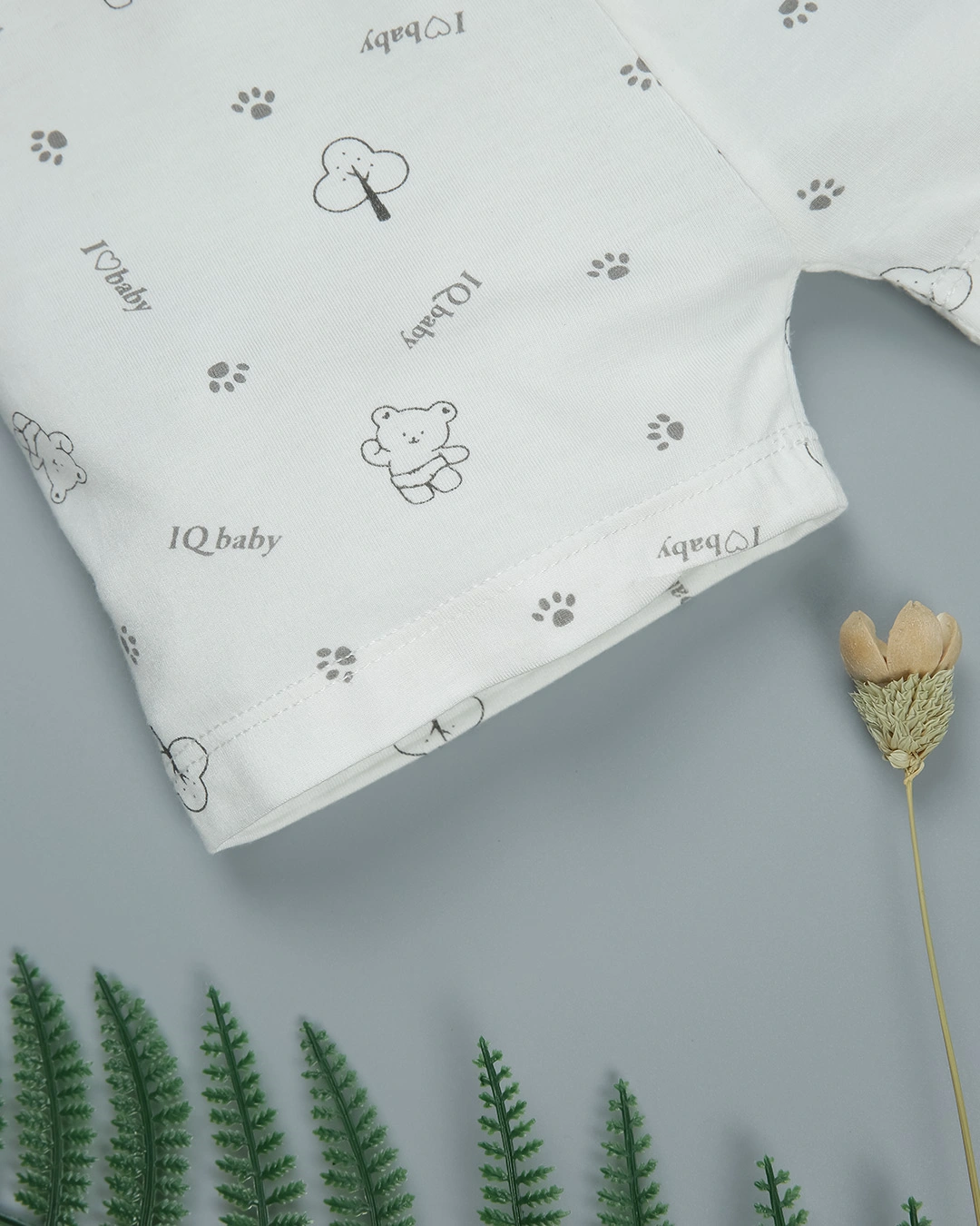 Combo 2 quần ngắn in cá heo xanh IQ Baby màu trắng 17