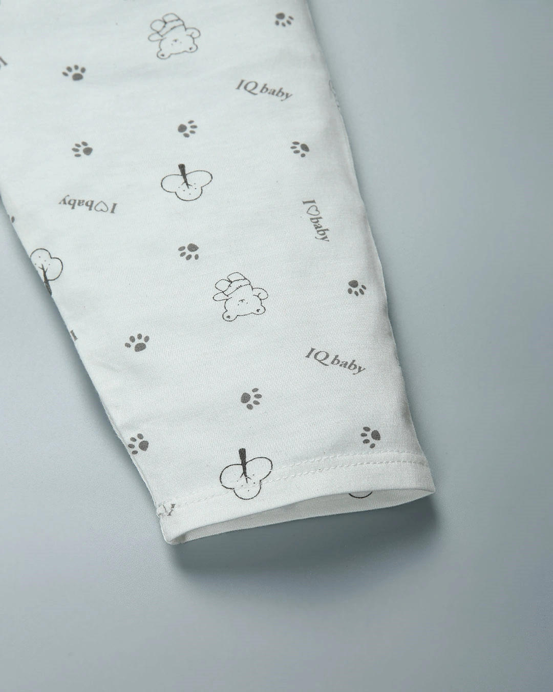 Set bộ tay dài in gấu xám IQ Baby 0 - 3 tháng màu trắng 10