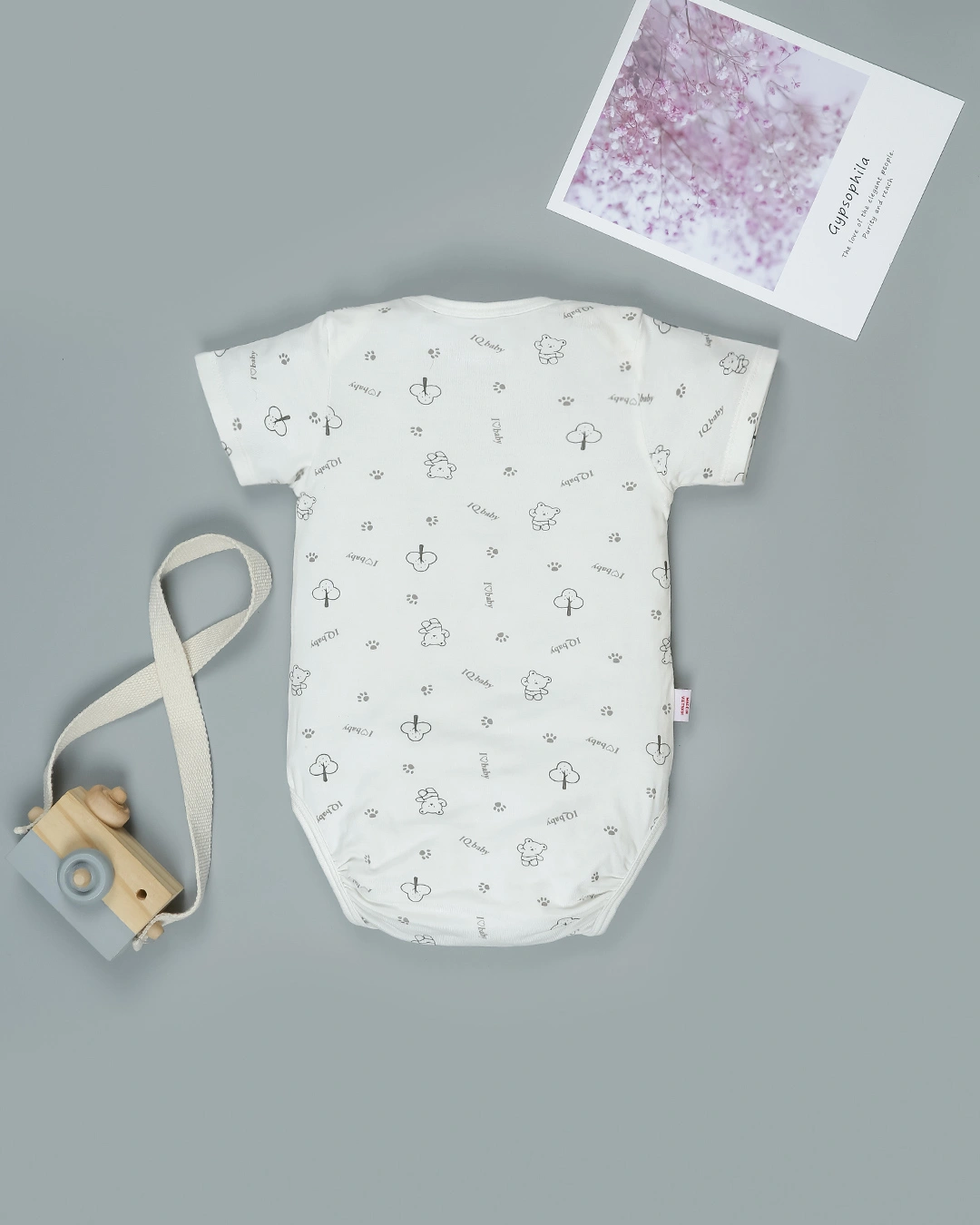 Combo 2 bodysuit tay ngắn in cá heo xanh và em bé IQ Baby màu trắng 26