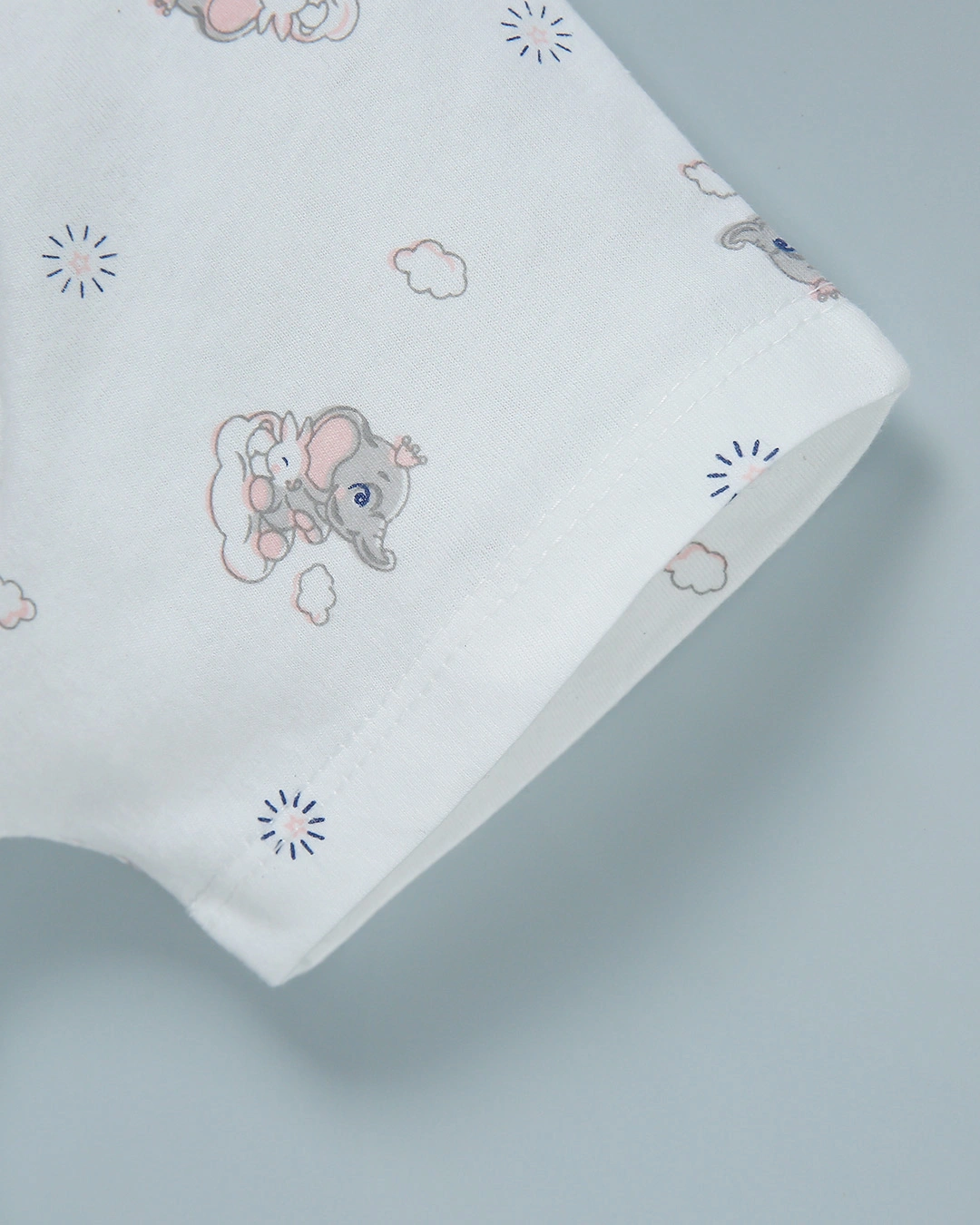 Bộ tay ngắn in hình voi IQ Baby màu trắng 9