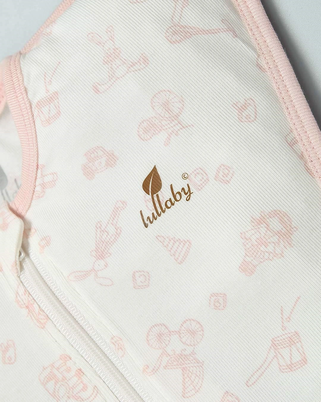 Nhộng chũn có khóa Lullaby NH849R 1 - 3 tháng màu trắng 21