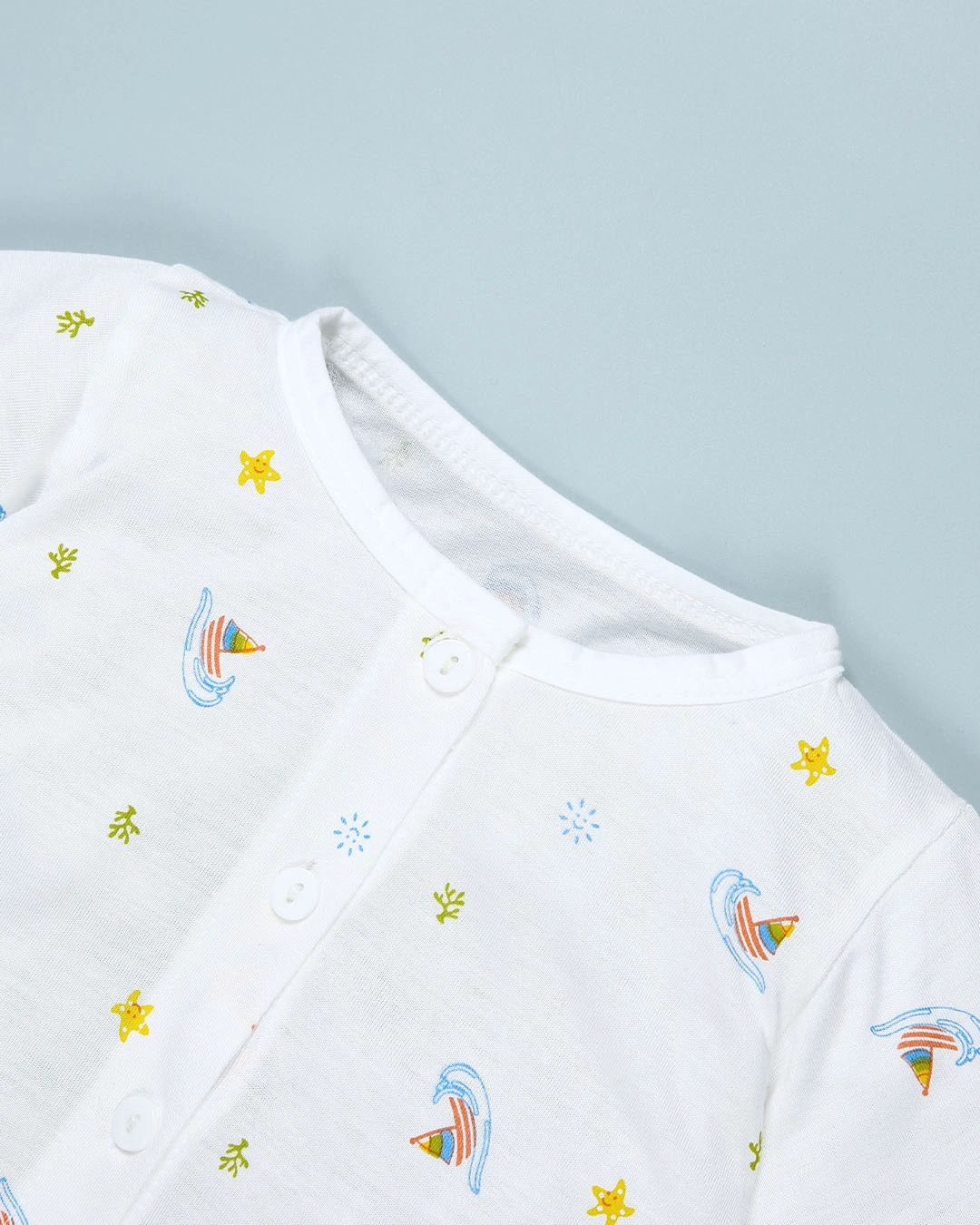 Áo tay dài in thuyền IQ Baby màu trắng 3