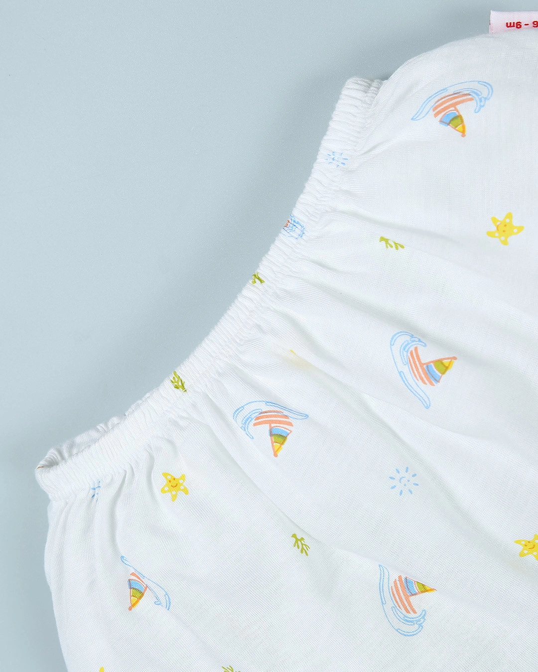 Quần ngắn in thuyền IQ Baby màu trắng 2