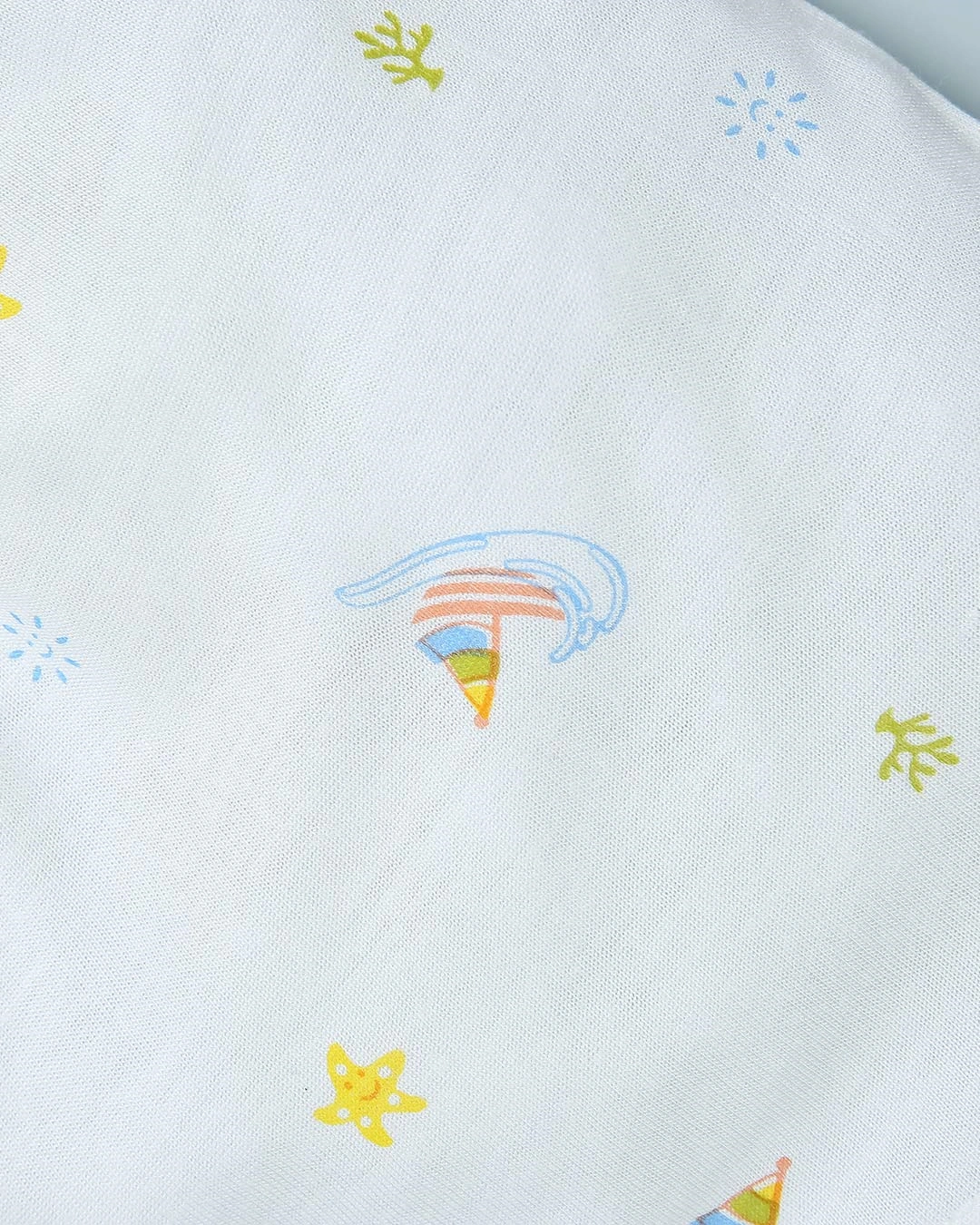 Quần ngắn in thuyền IQ Baby màu trắng 4