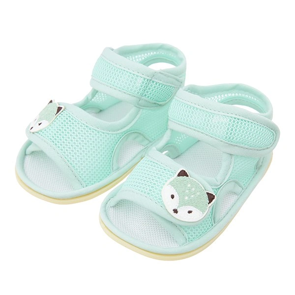 Giày tập đi cho bé Á Châu in hình mặt cáo màu xanh lá 1