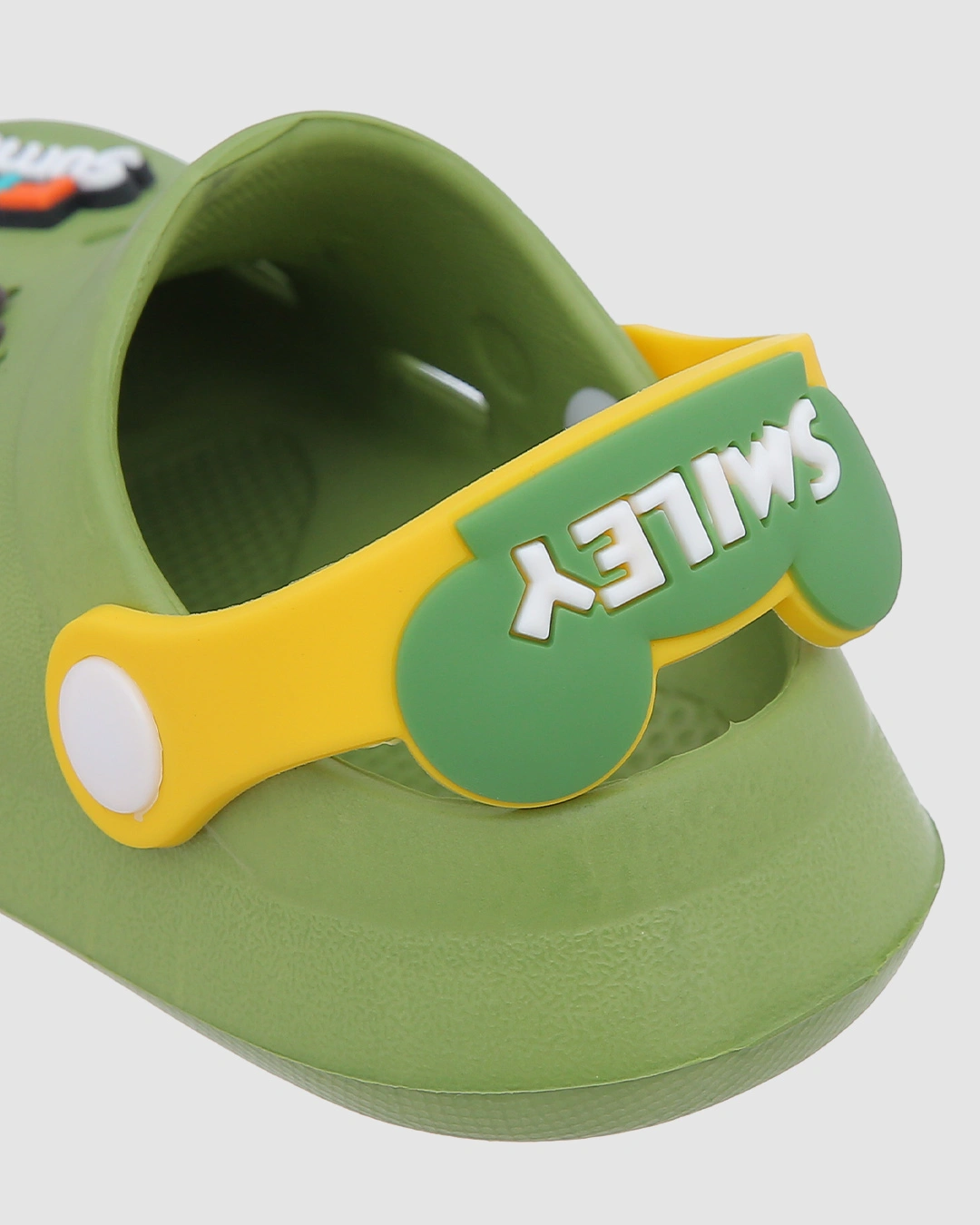 Dép sục cho bé Á Châu Avakids AC29 màu trắng 18