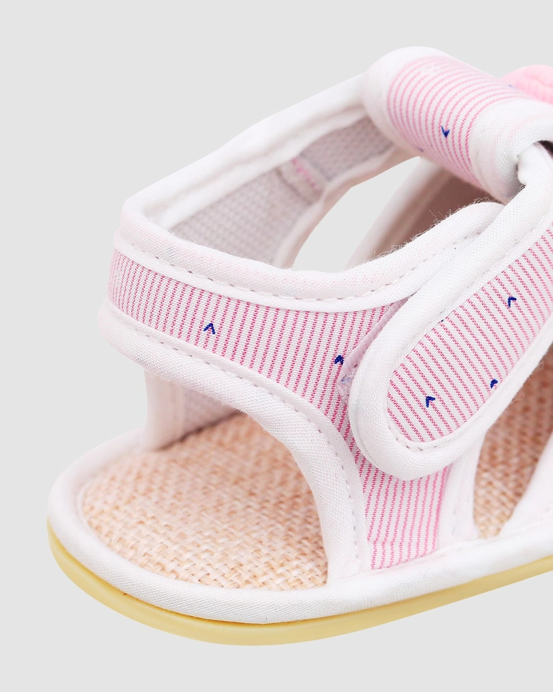 Giày tập đi cho bé Á Châu Avakids AC45 màu hồng 6