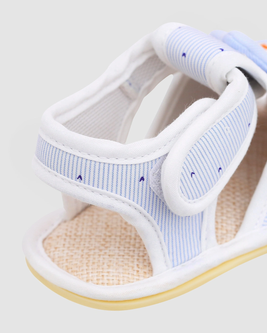 Giày tập đi cho bé Á Châu Avakids AC45 màu xanh dương 6