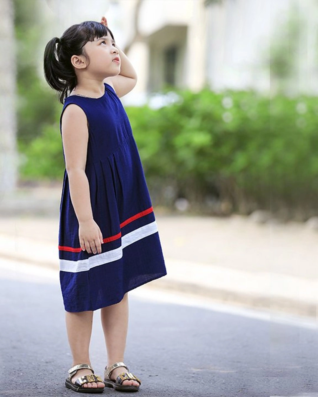 Đầm bé gái Haki màu trắng phối đáp 3 màu 6