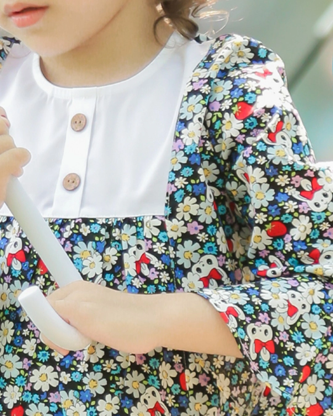 Đầm bé gái Haki màu xanh tay bèo 4