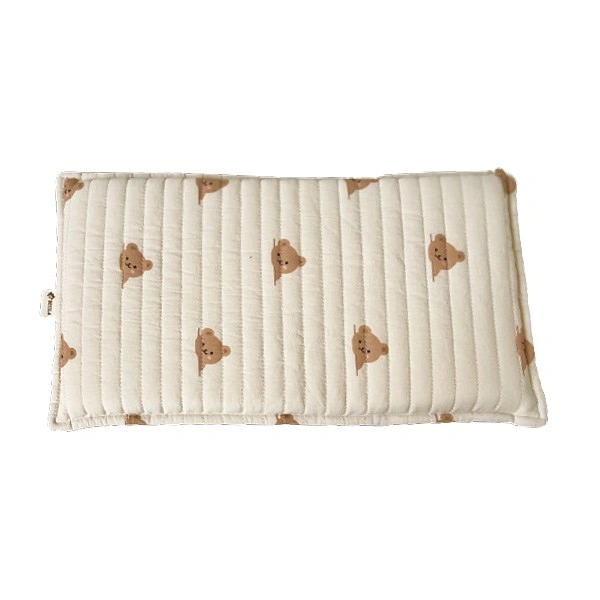Gối Bessla 36x22x2 cm - Gấu (9 - 18 tháng) 1