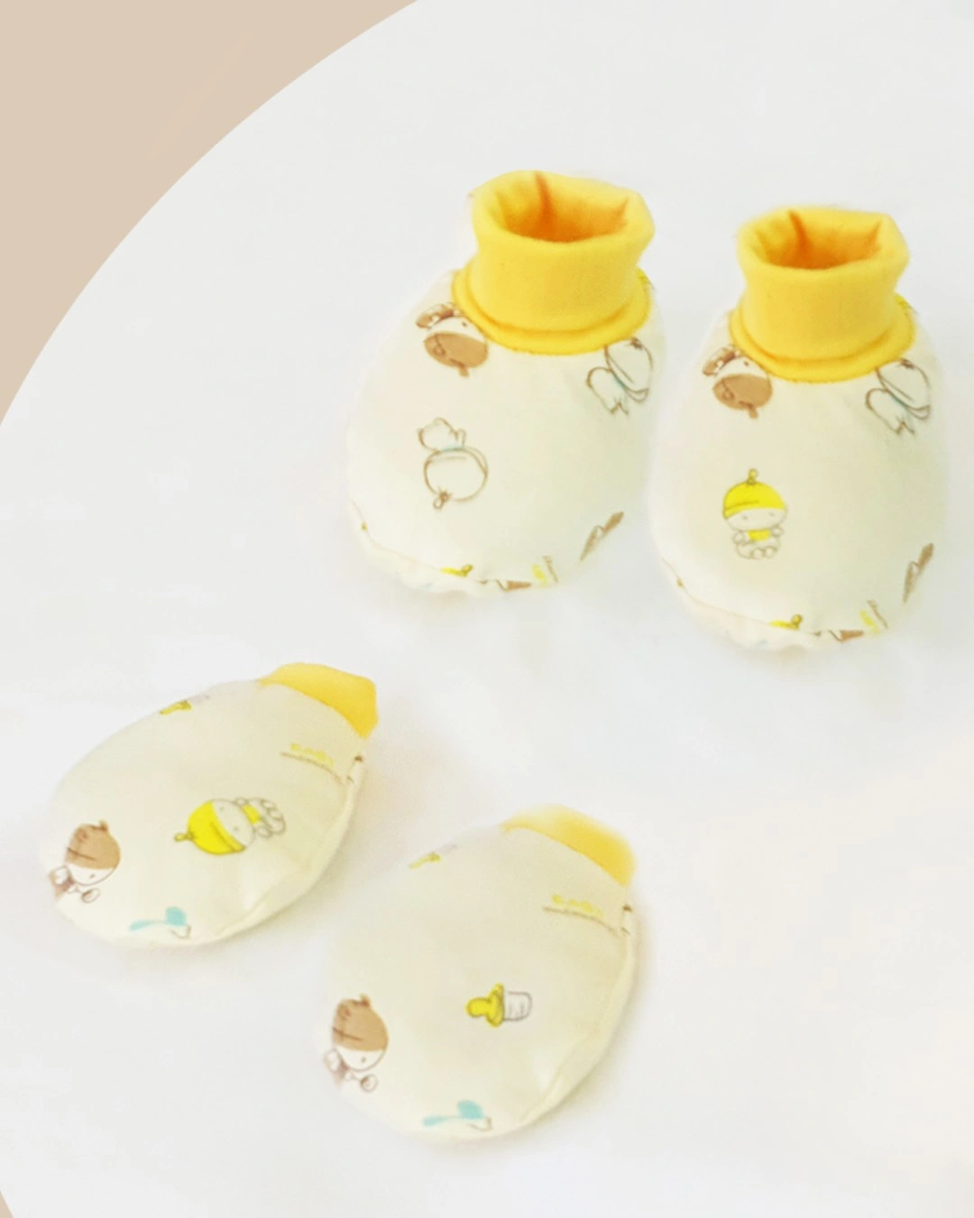 Bộ bao tay, bao chân phối bo in họa tiết BabyMommy - Màu ngẫu nhiên (0 - 3 tháng) 2