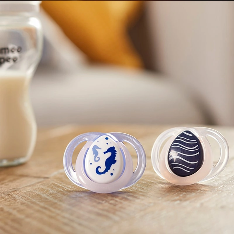 Bộ 2 ti ngậm Tommee Tippee dạ quang Night Time 433372 (0 - 6 tháng) - Màu ngẫu nhiên 2