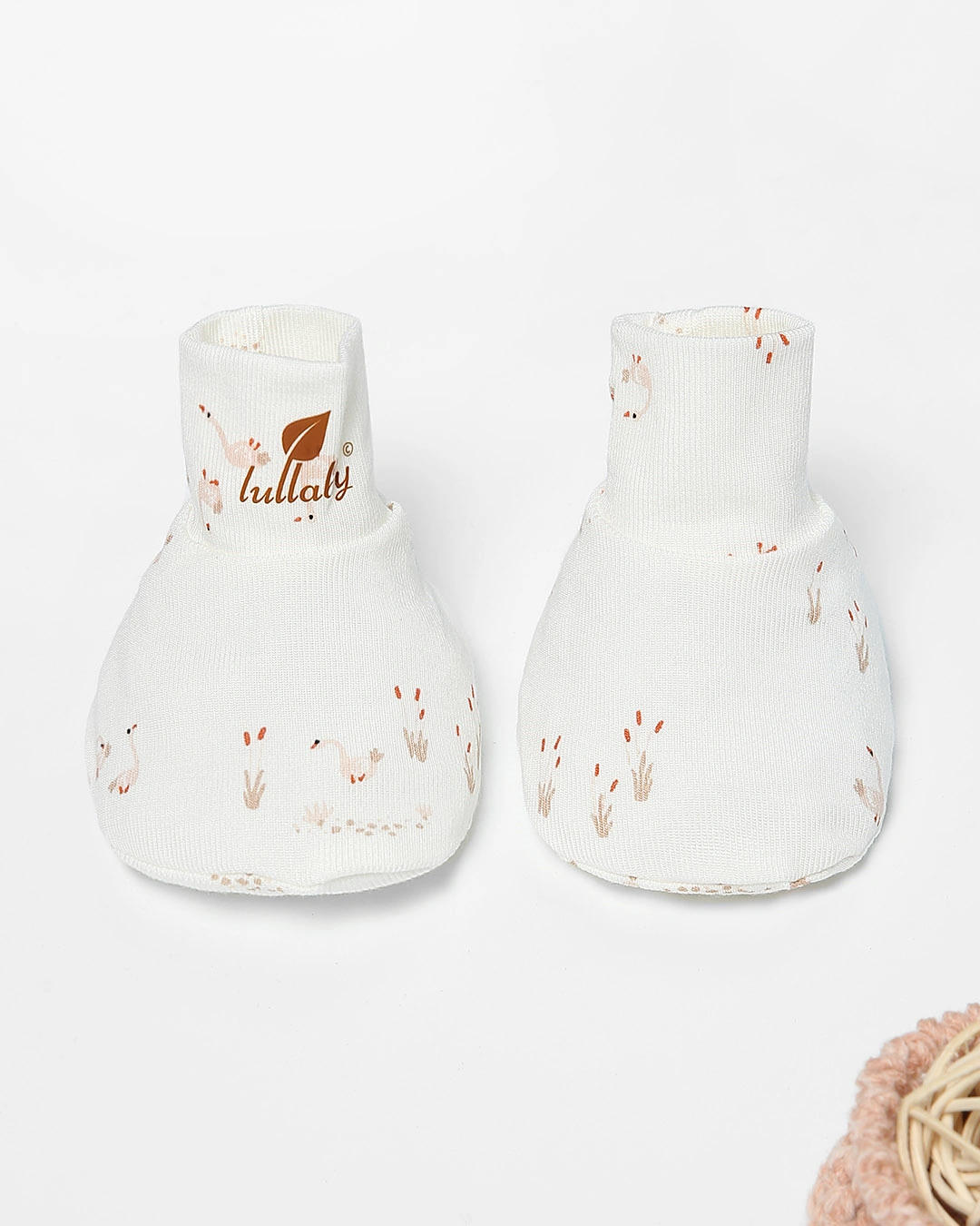 Set nón, bao tay bao chân in hình đa sắc Lullaby NH847R màu trắng (0 - 1 tháng) 36