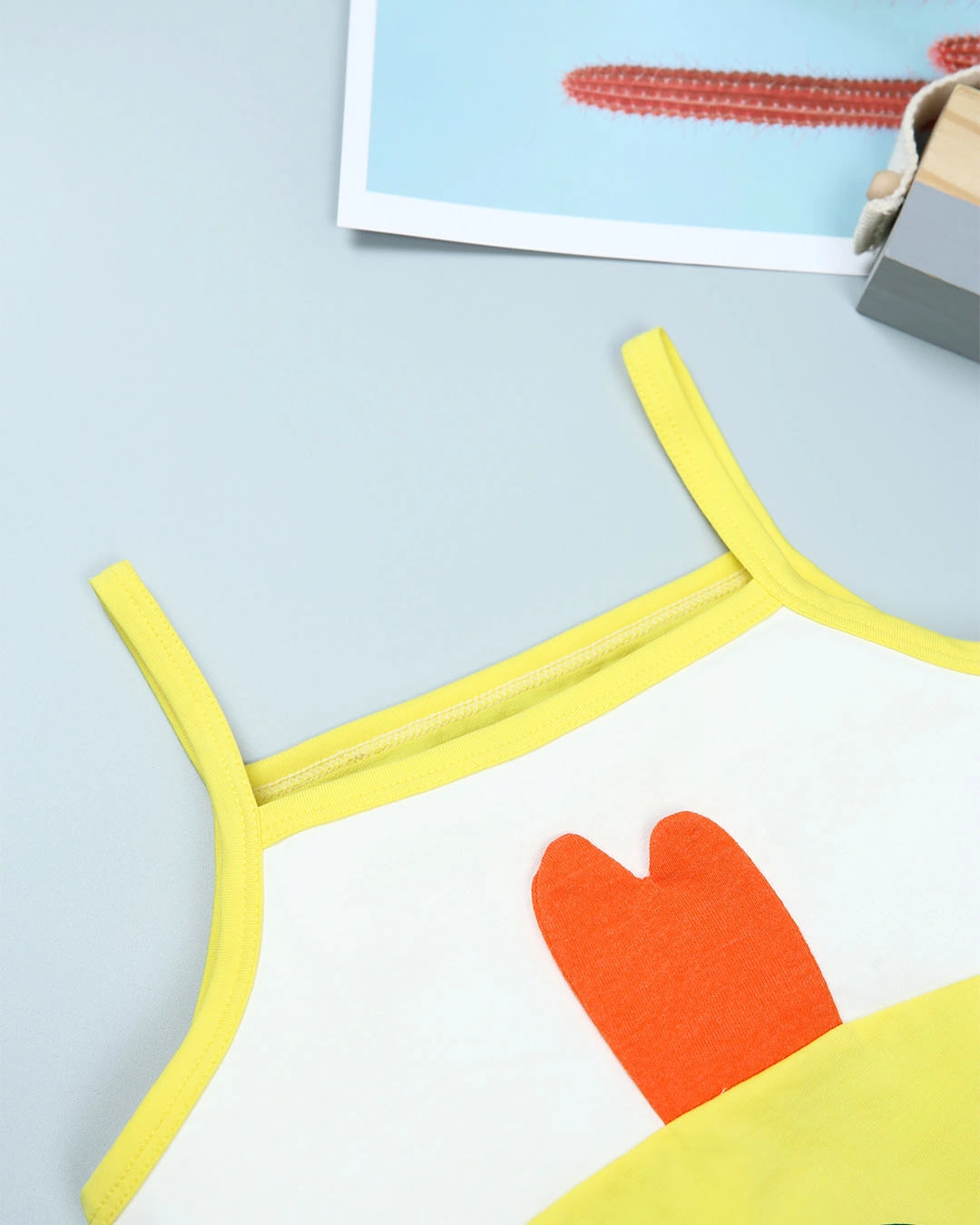 Bộ sát nách bé gái Pony Kids in hình gà con màu trắng - vàng 4