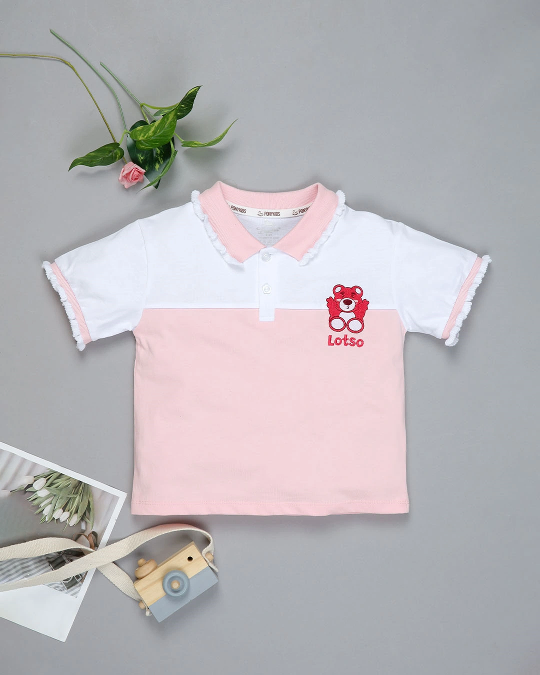 Bộ tay ngắn bé gái Pony Kids thêu gấu Lotso màu trắng - hồng nhạt 2