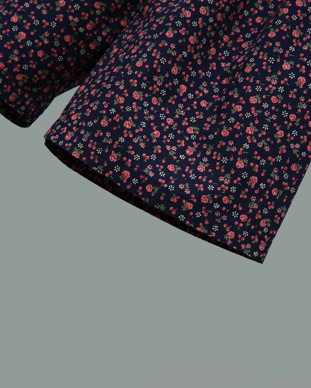 Bộ tay ngắn bé gái Lullaby NH288V màu trắng - xanh navy 11