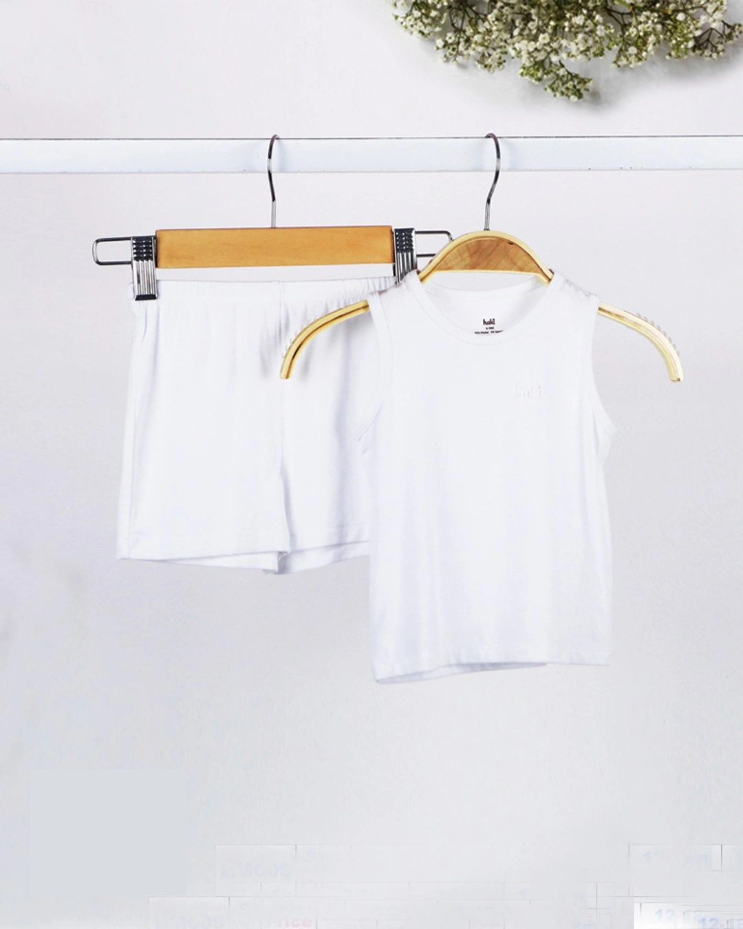 Bộ sát nách bé trai Haki BM005 màu trắng 3